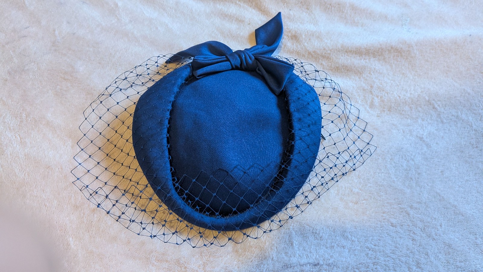 Kango Navy Fascinator Hat with Veil Made in England