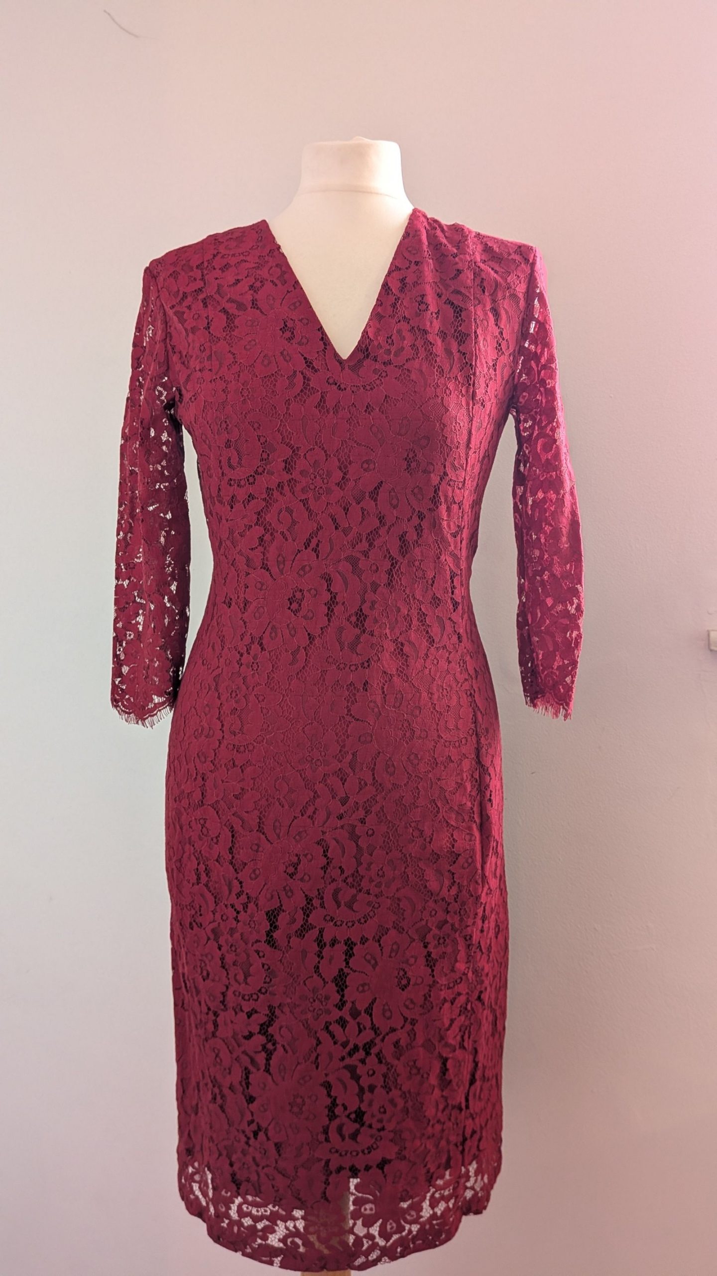InWear Burgundy Lace Dress UK 10 V-Neck Midi
