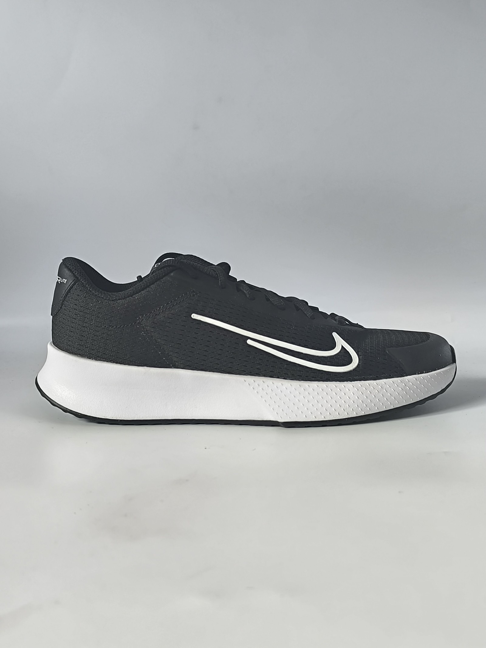 Nike Vapor Lite 3 Womens Tennis shoes trainers UK 6 black & white DV2019-001 NO BOX