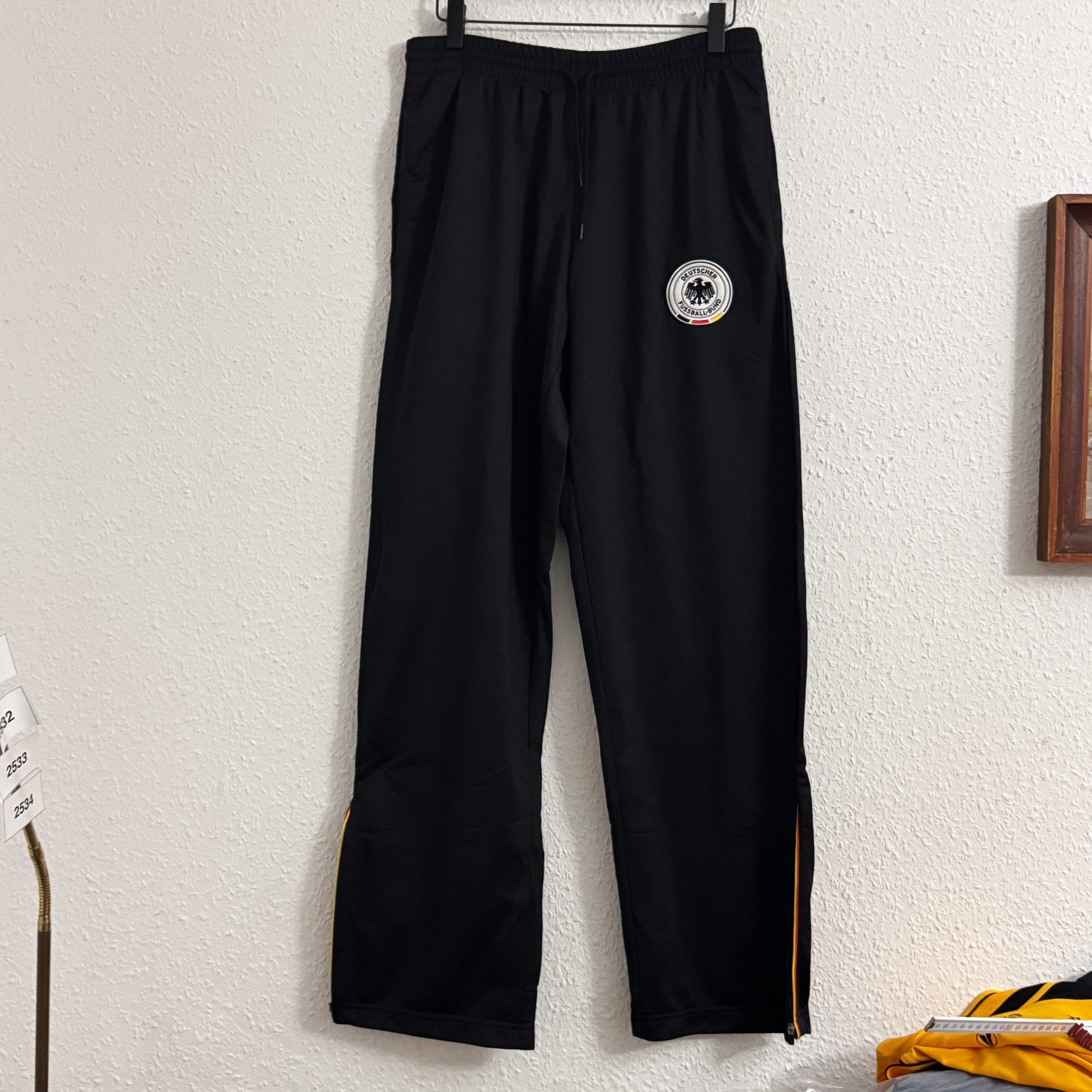 Deutscher Fussball-Bund Black Track Pants M with Side Zippers & Stripe Detail 2531