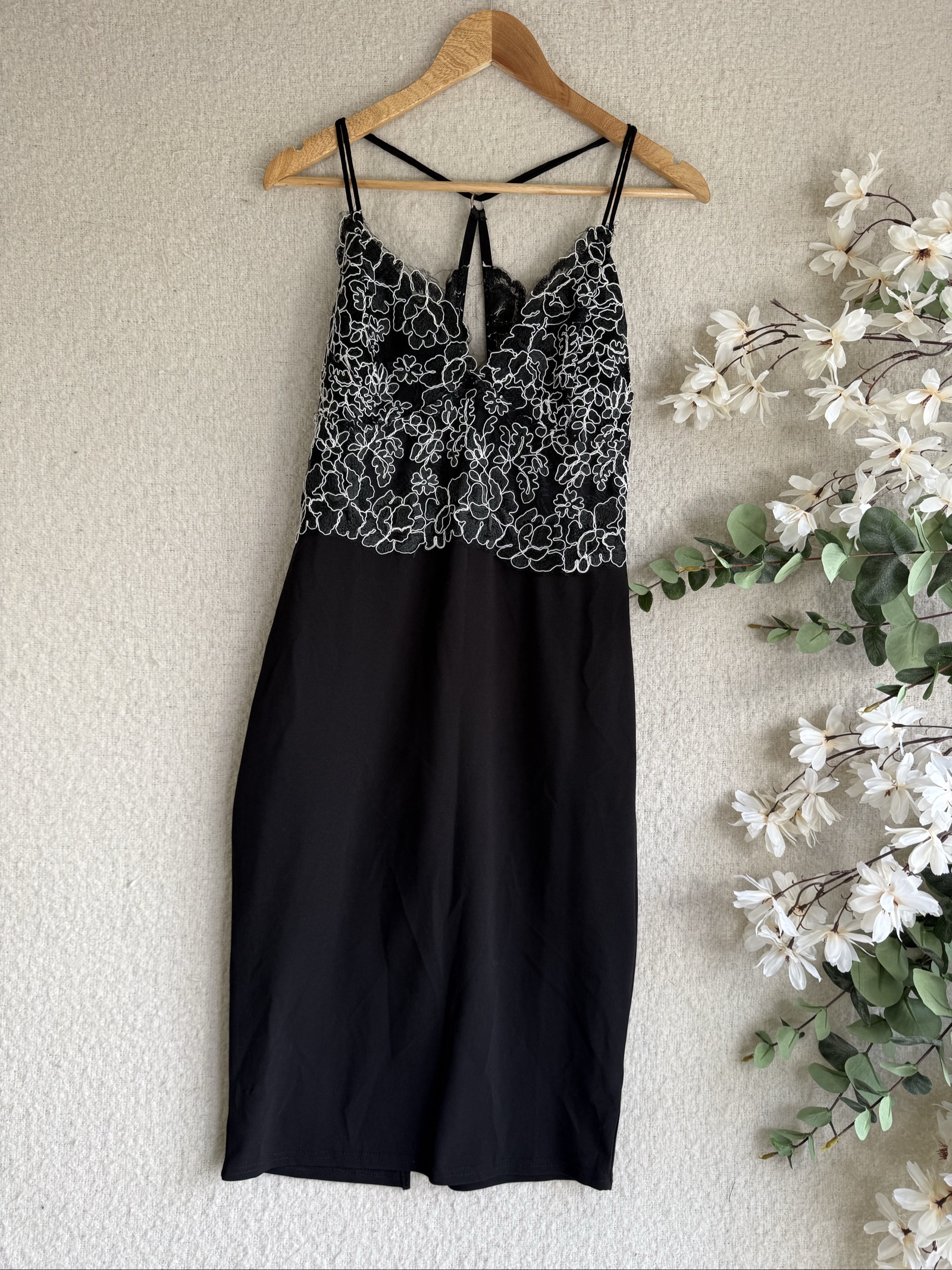 River Island Black & White Floral Lace Midi Dress Size 14 Elegant Occasion Dress