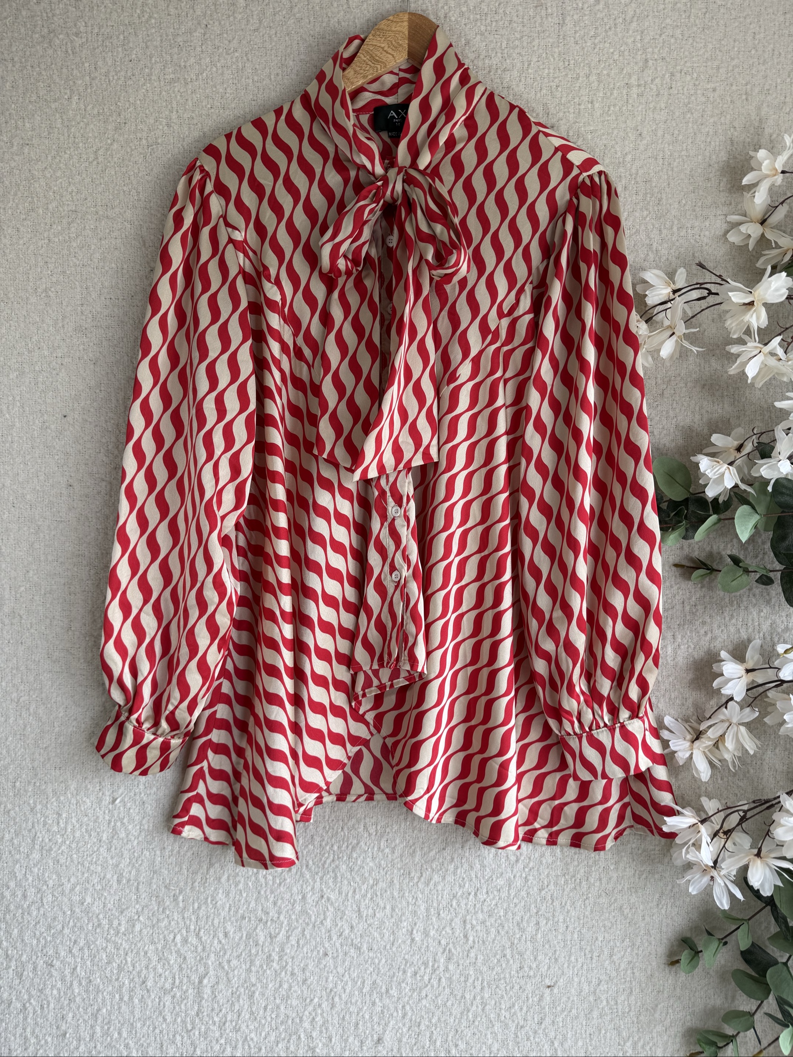 AX Paris Red & Cream Wave Print Tie Neck Blouse Size 14 Retro Style Top Bundle