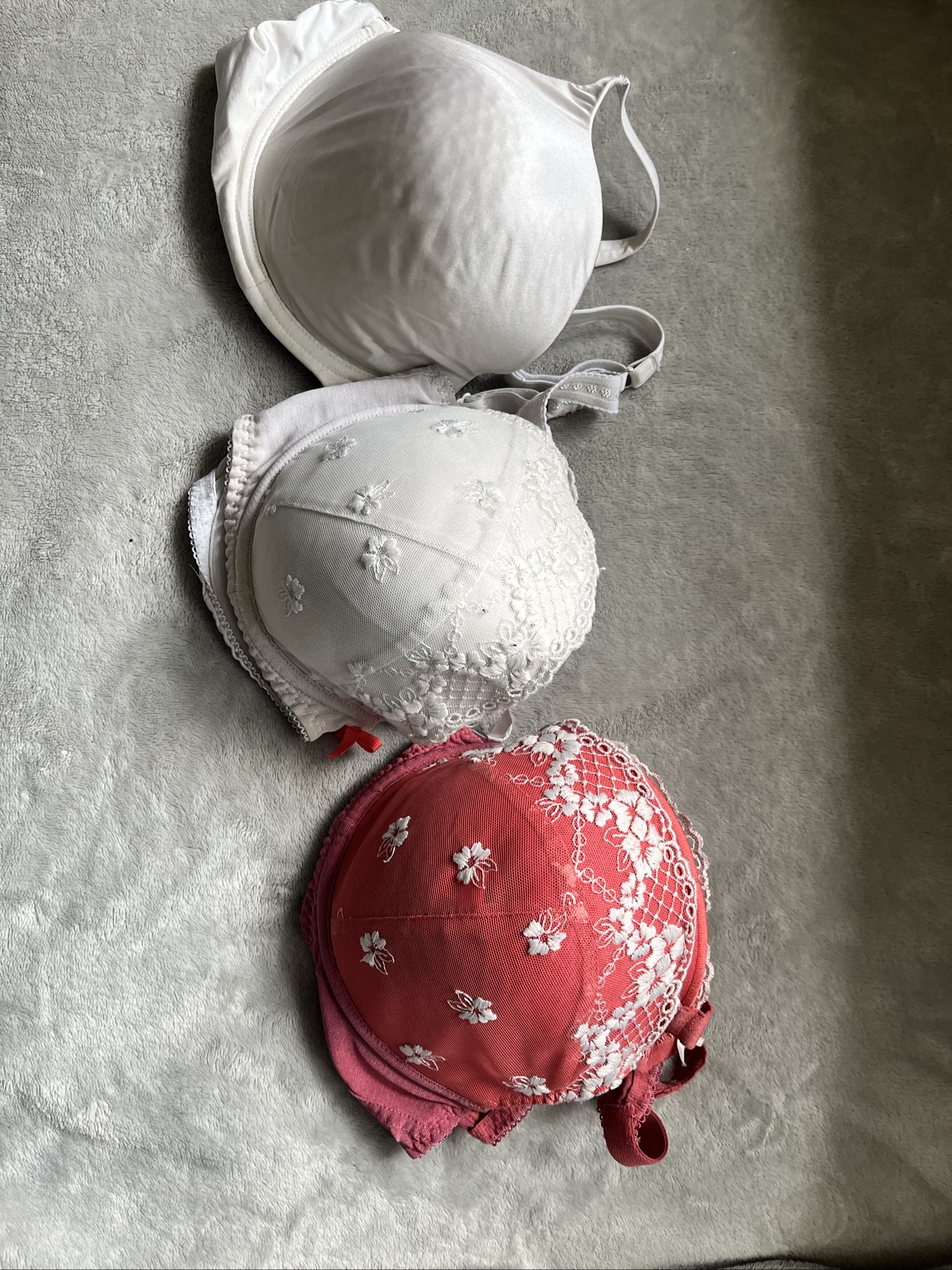 3 X bras including M&S Coral & White Lace Embroidered Bra & Knickers Set UK 36DD