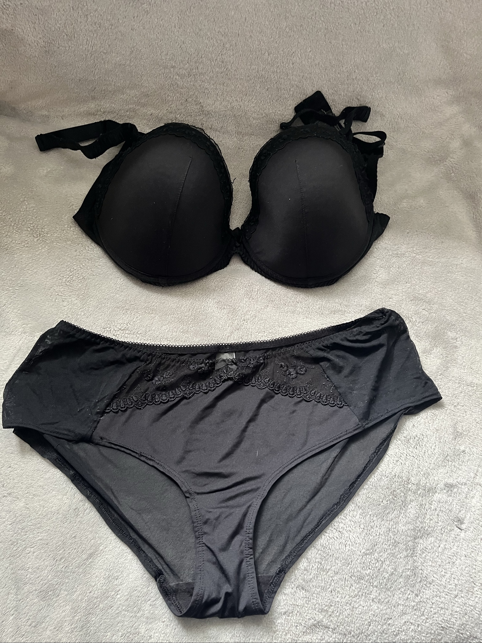 M&S Black Bra & Briefs Set UK 16 Lace Detail 38DD