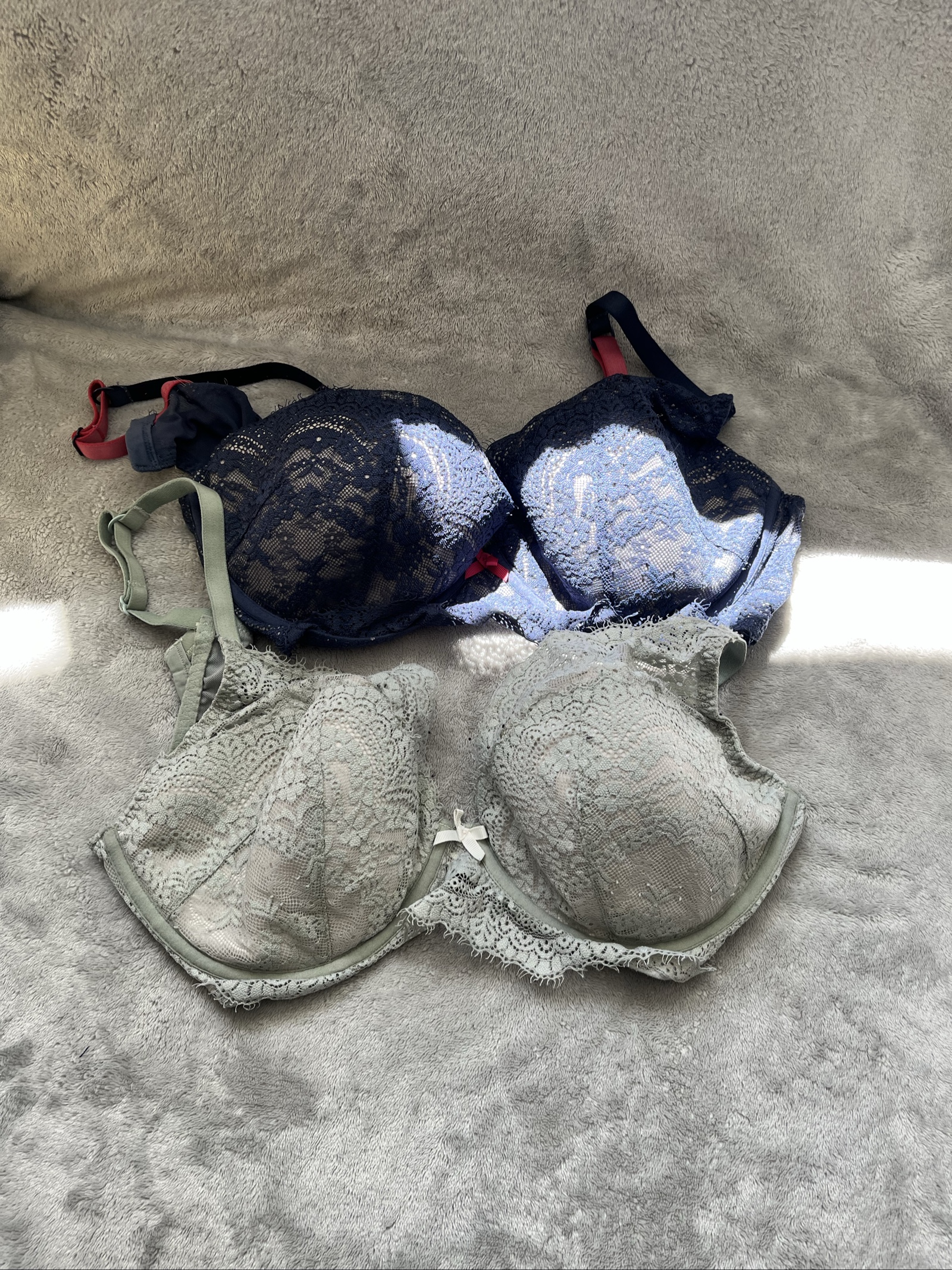 M&S Navy & Pale Green Lace Bra Set UK 38D