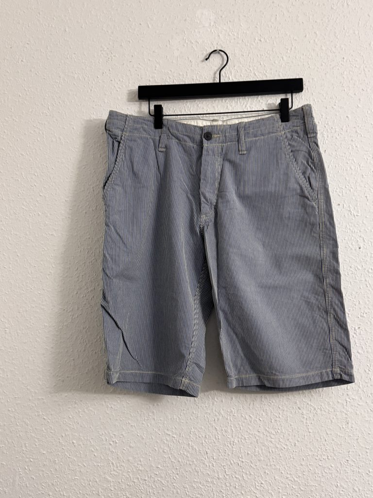 Unbranded Blue White Pinstripe Chino Shorts Size 32 2569