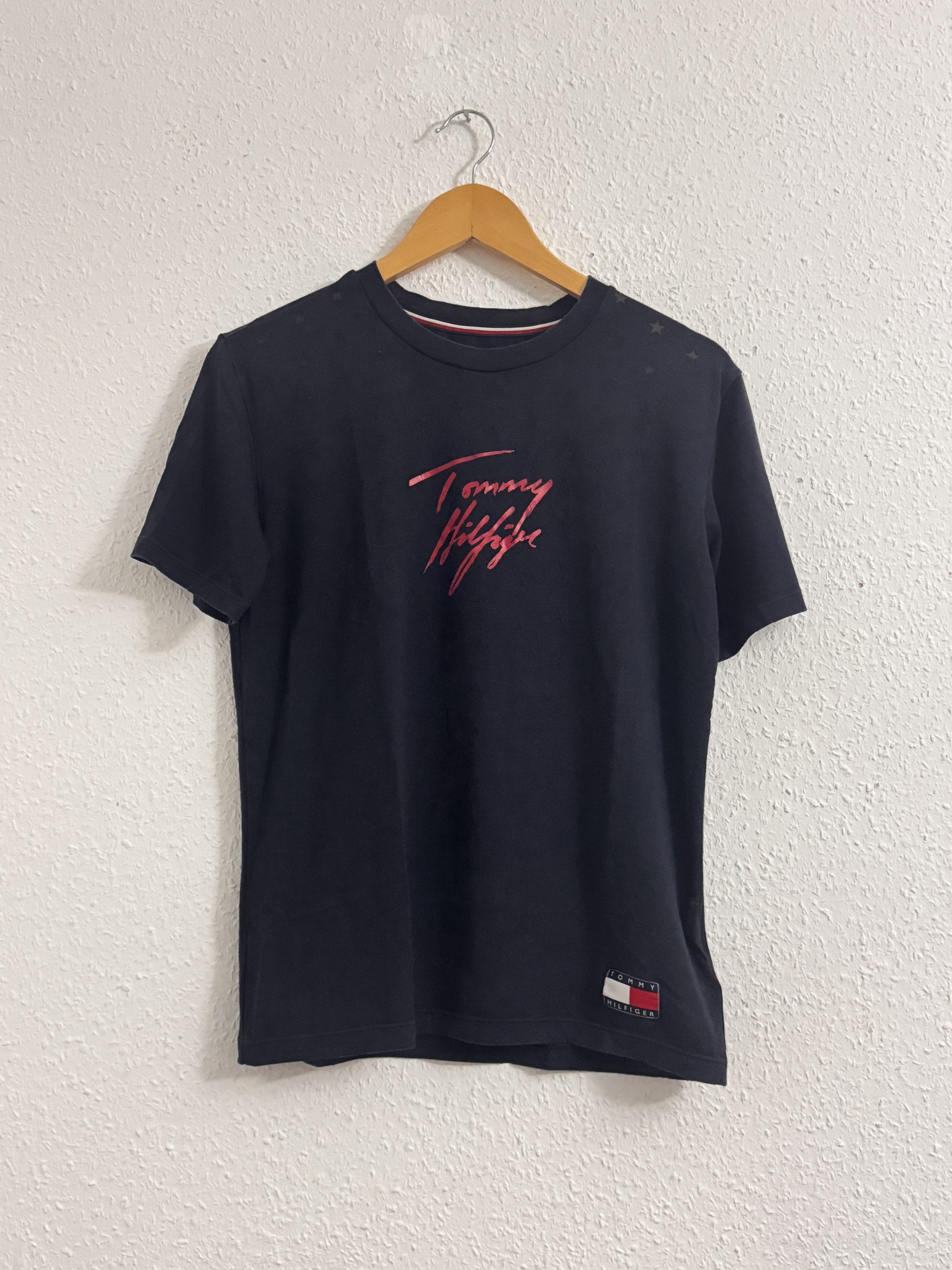 Tommy Hilfiger Black Star Embossed T-Shirt XS 2575