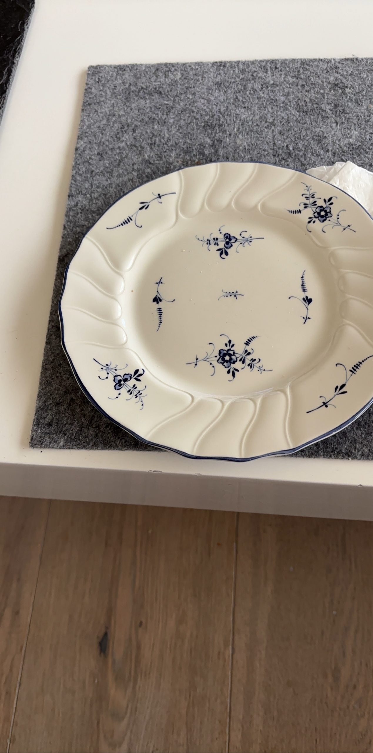 Villeroy & Boch White Porcelain Vieux Luxembourg Plate Made in Luxembourg image 2