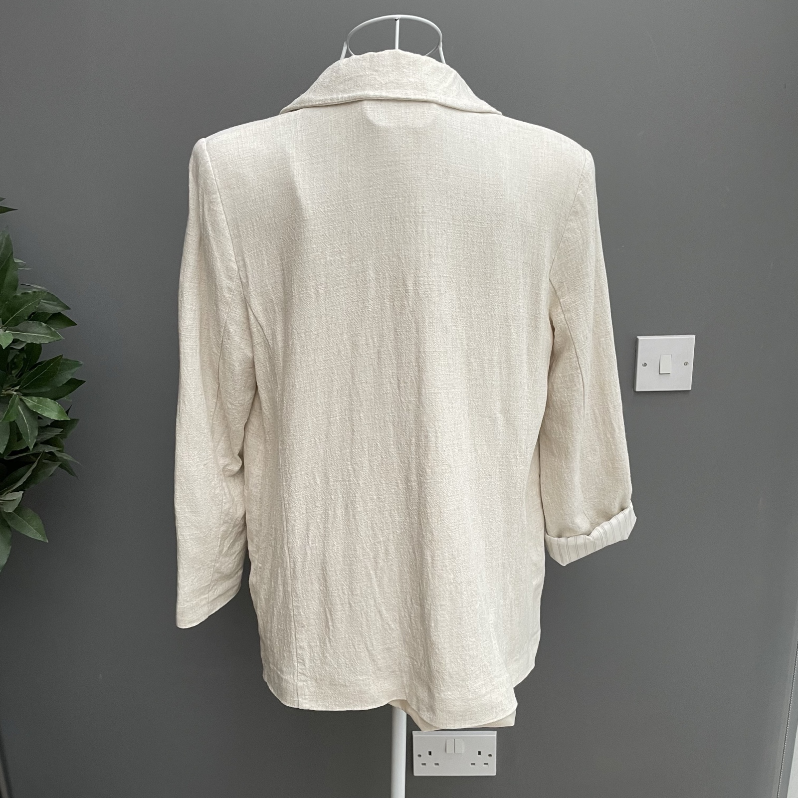 F&F Beige Linen Blend Relaxed Blazer with Striped Cuffs Size 12 image 8