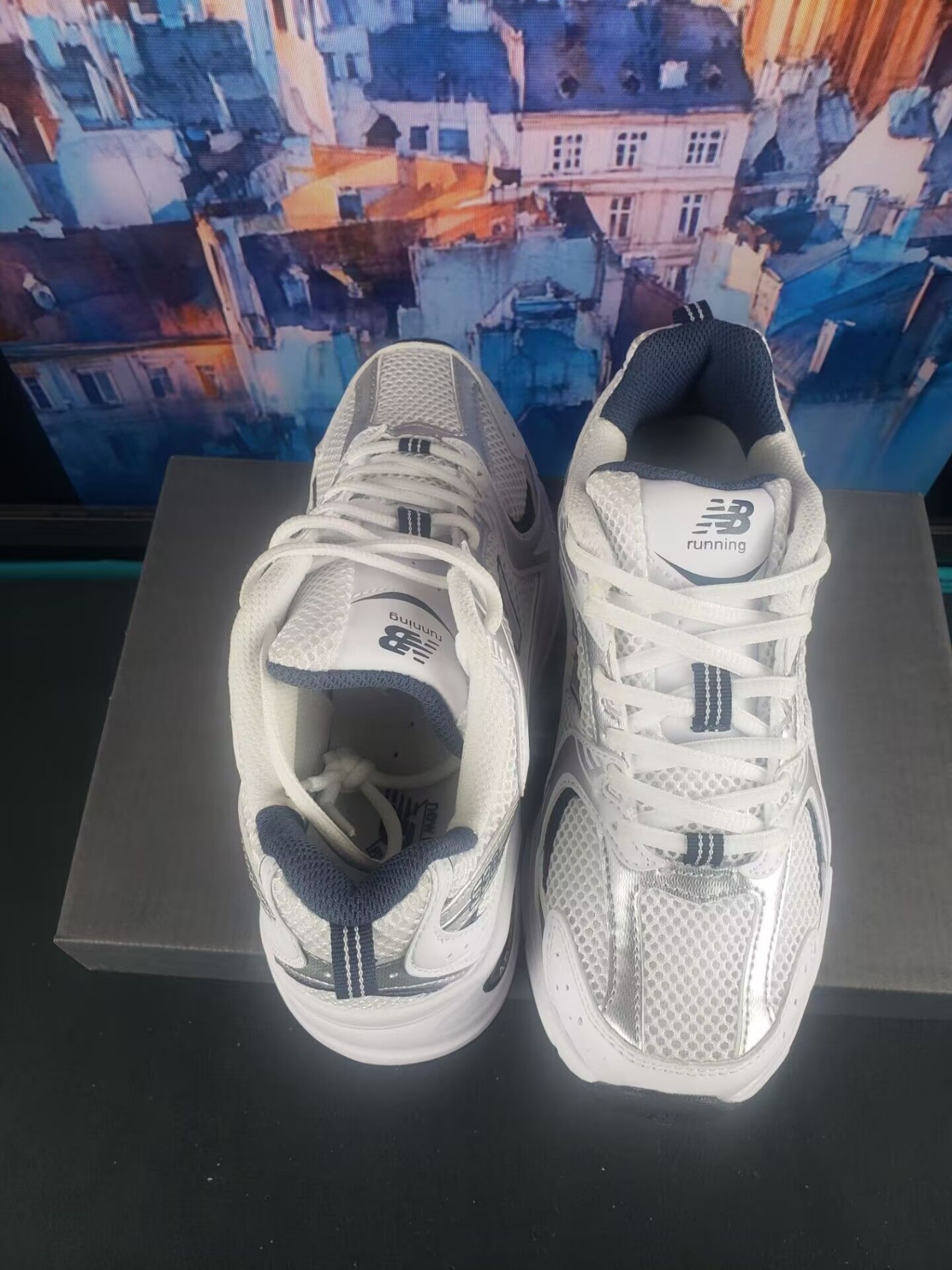 New Balance White & Grey Running Shoes UK 9