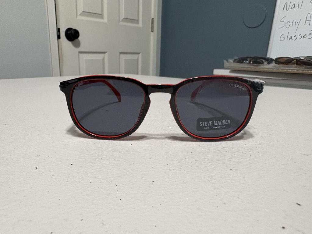 Steve Madden Black & Red Sunglasses with 100% UV Protection