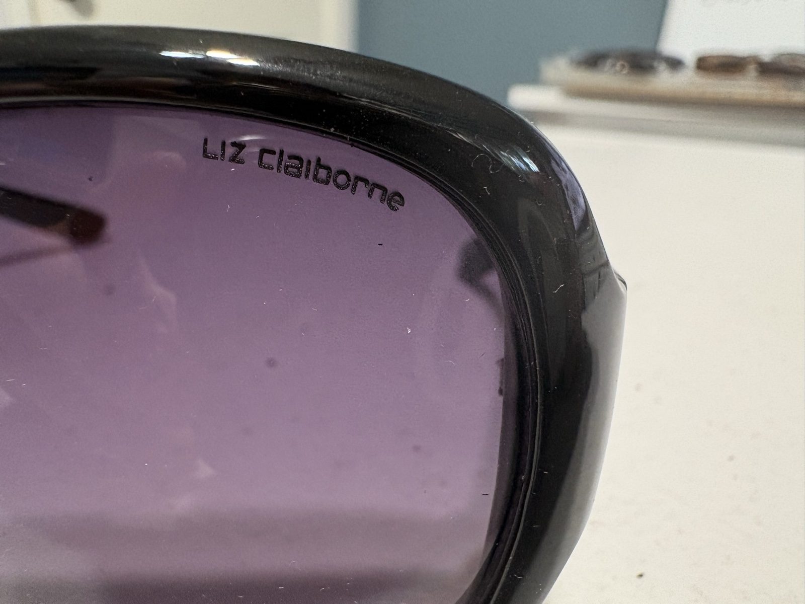 Liz Claiborne Black Oversized Sunglasses with Textured Arms image 3