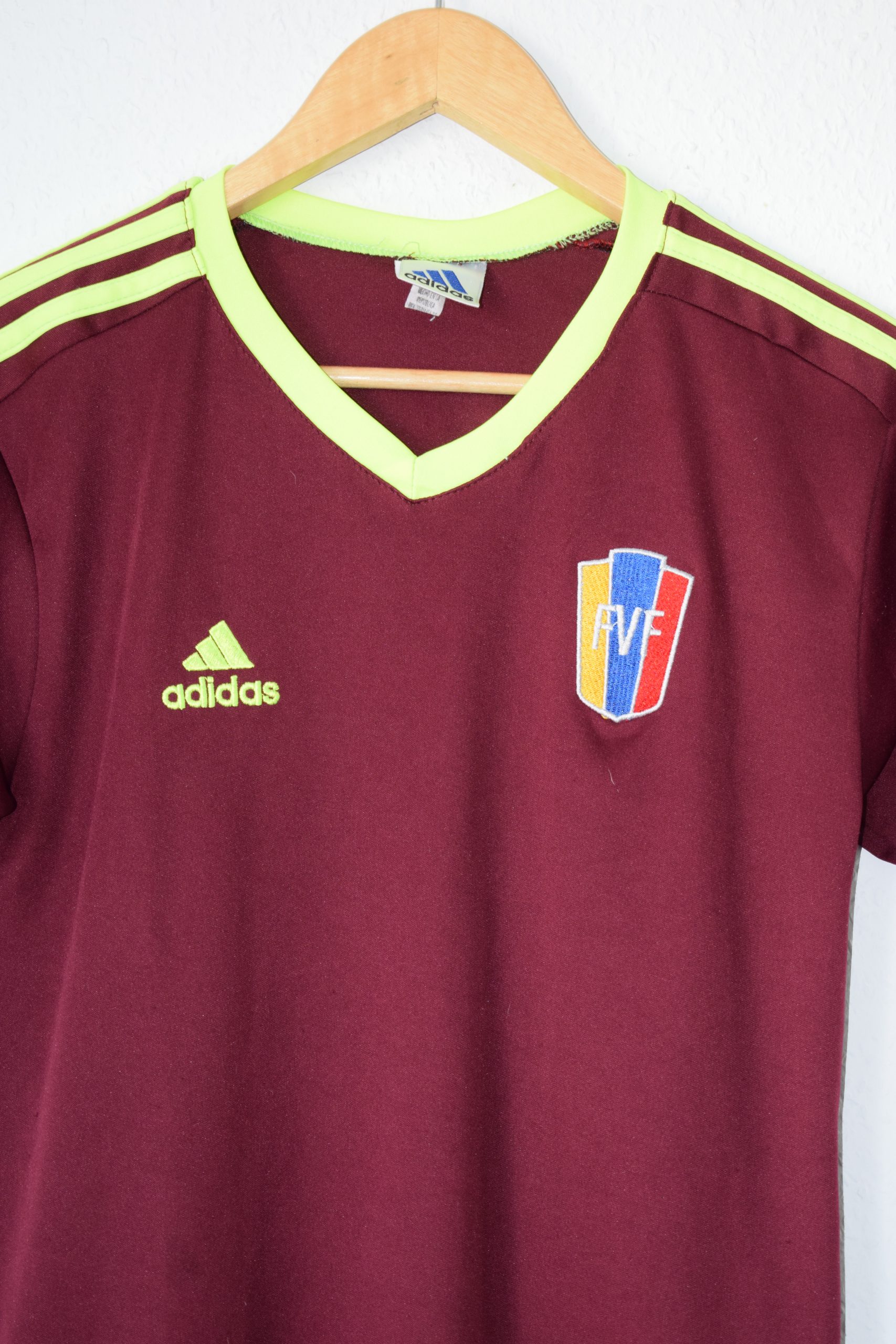 Adidas Burgundy & Neon Yellow Football Shirt Age 14 985 image 2