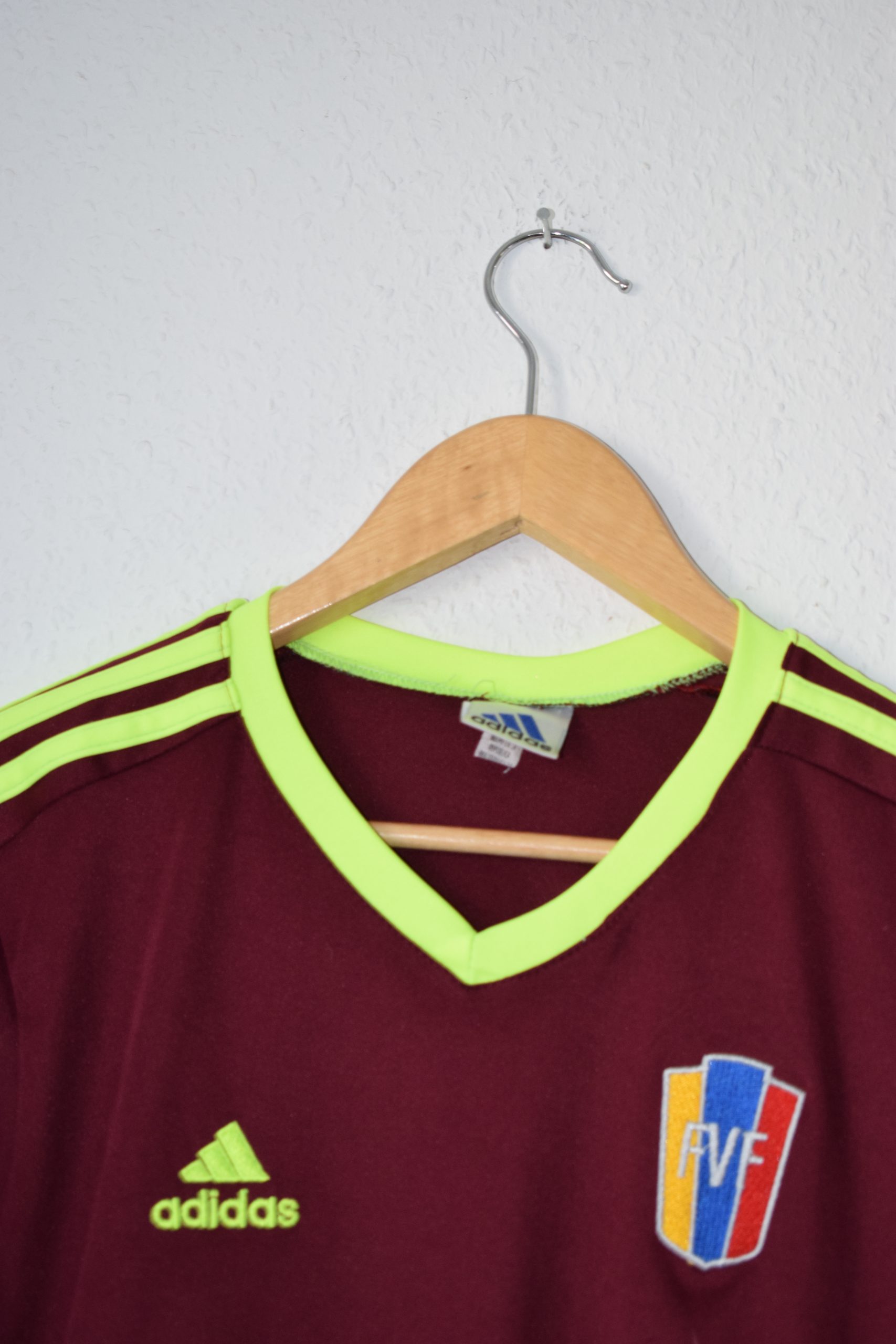 Adidas Burgundy & Neon Yellow Football Shirt Age 14 985 image 3