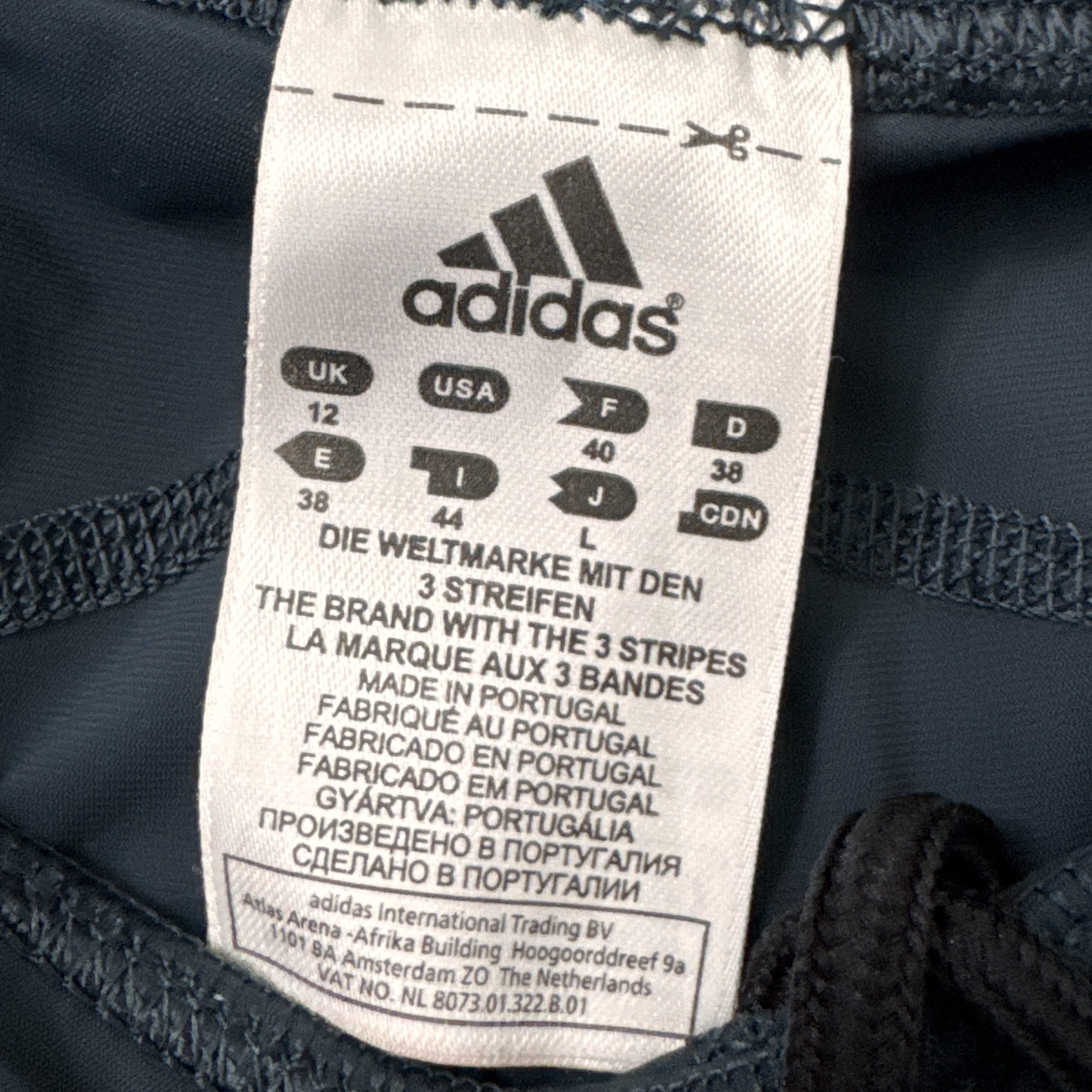 Adidas Black & Yellow Sports Shorts Size M 2612 image 6