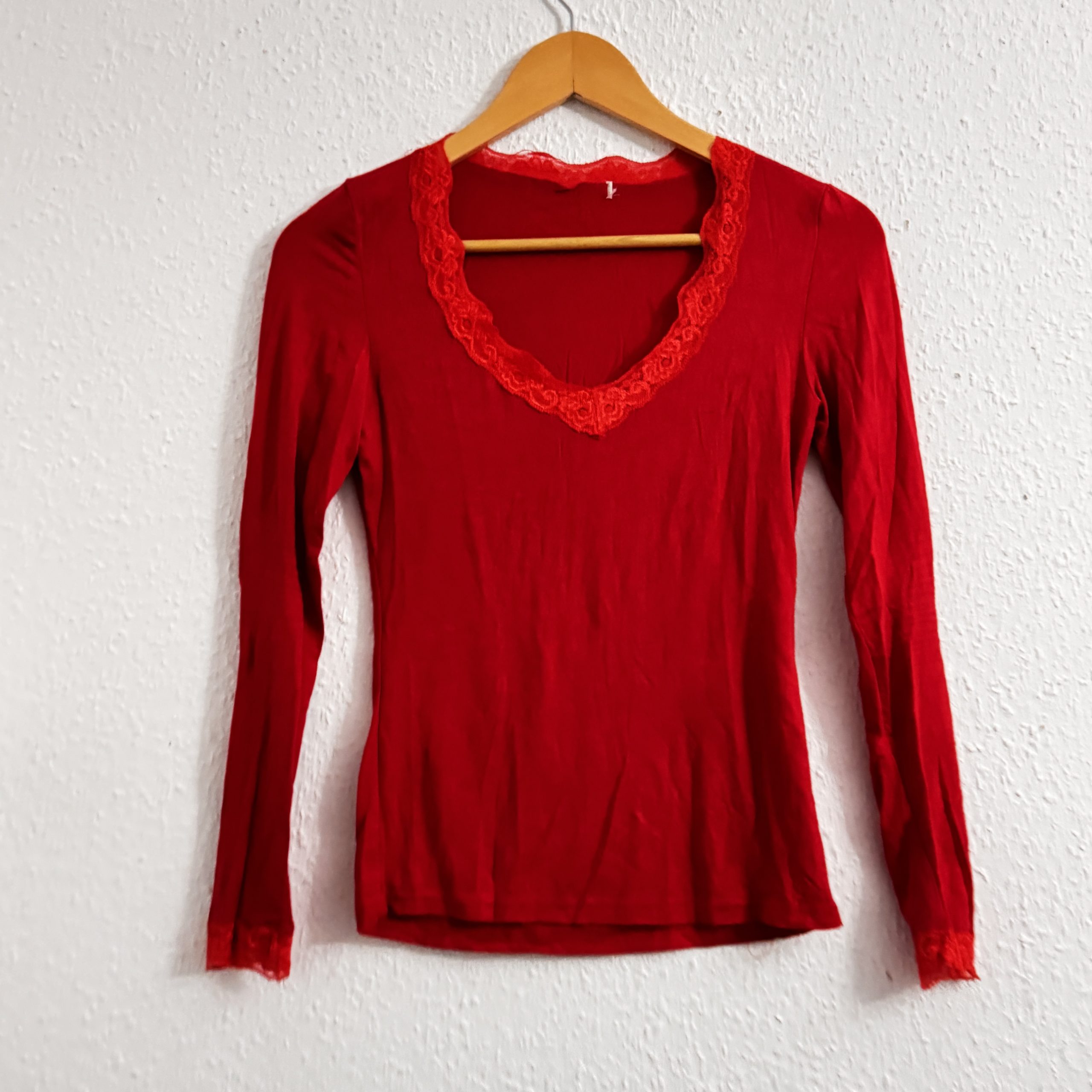 Unbranded Red Lace Trim Long Sleeve Top Size M 2639 image 2