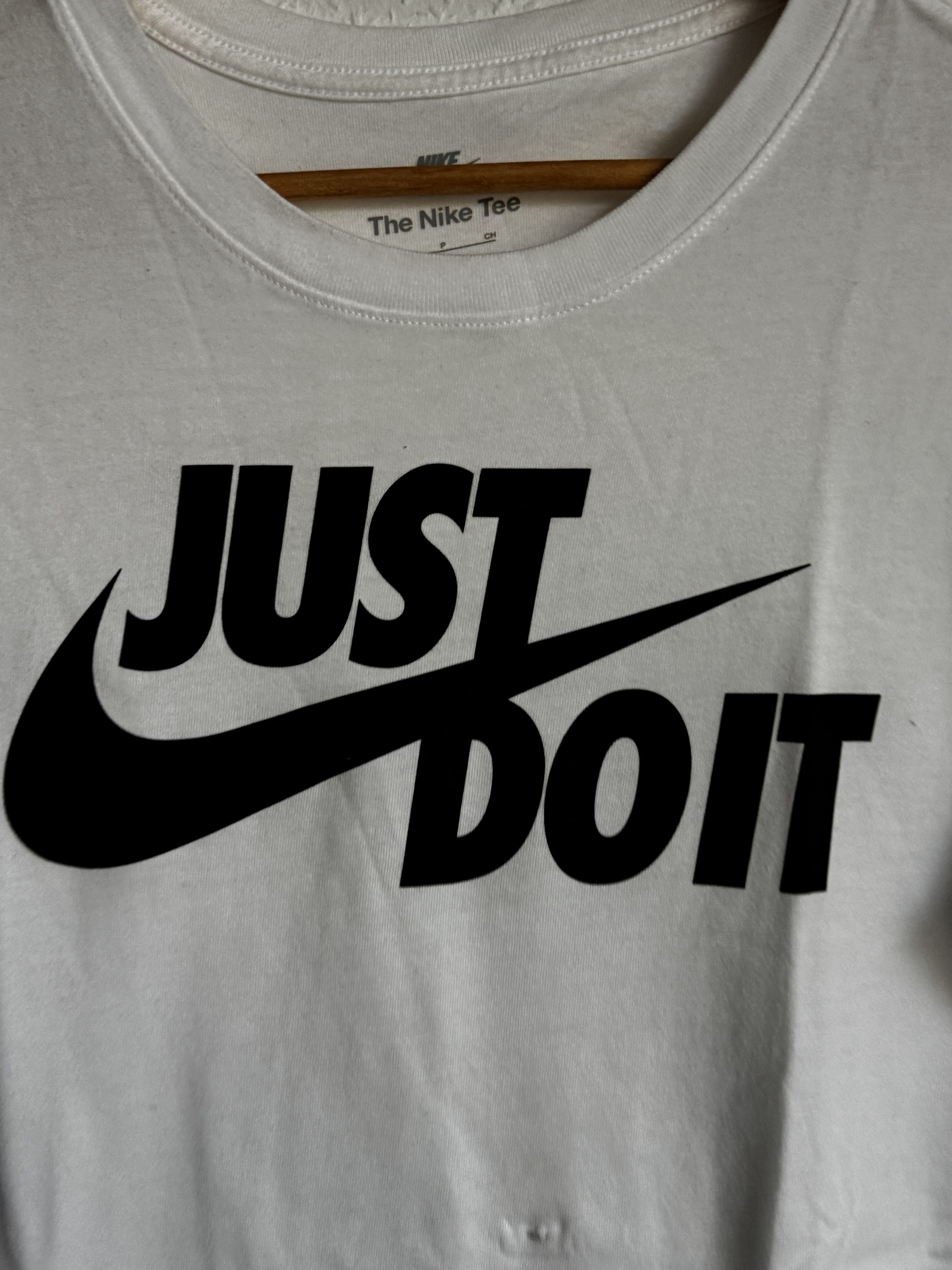 Nike White Just Do It Logo T-Shirt Small with Front Mark 515 image 2