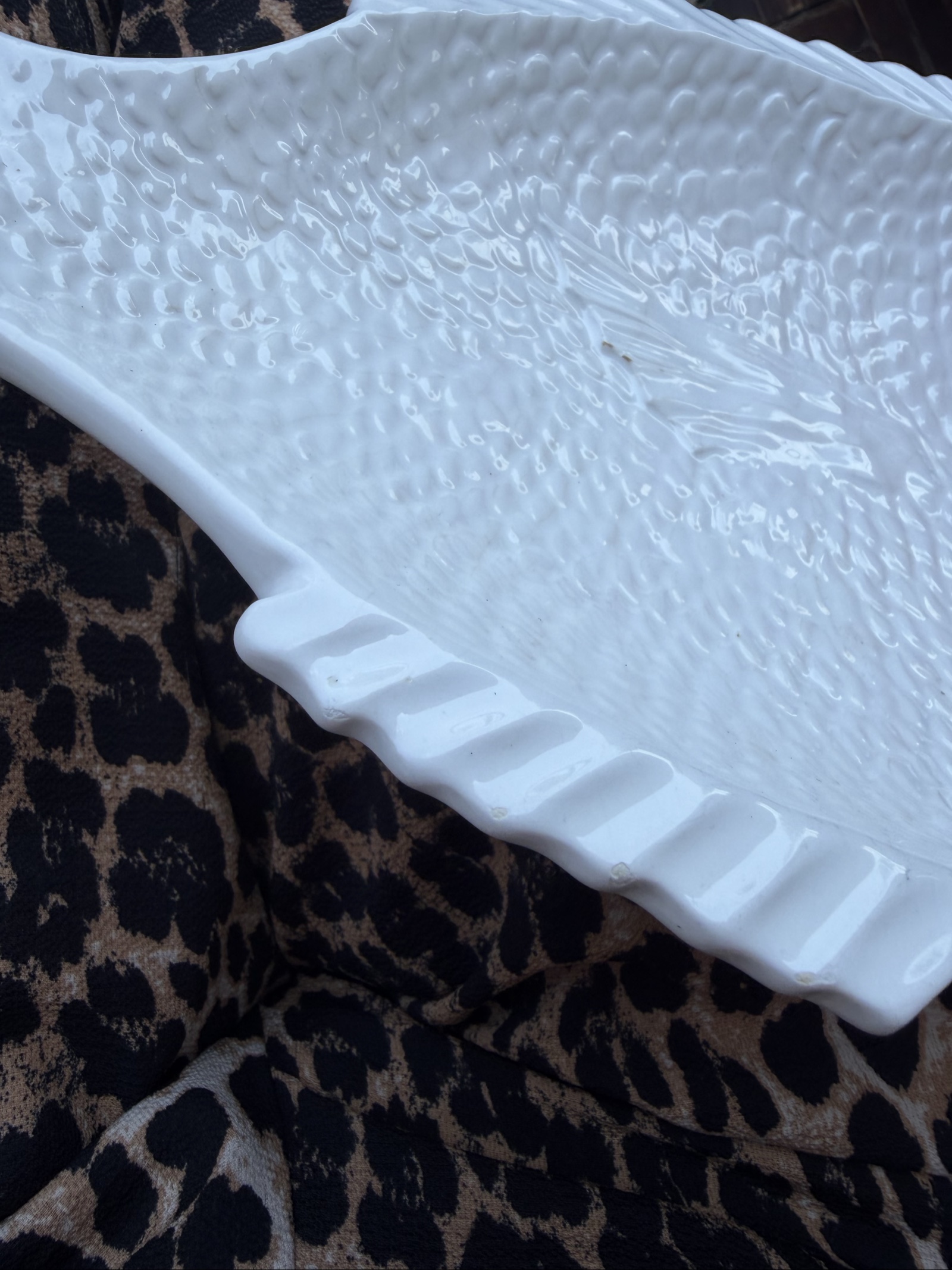 White Ceramic Fish Serving Plate with Textured Scales and Tail image 5