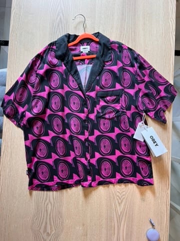 Obey Black & Pink Patterned Shirt XL Short Sleeve