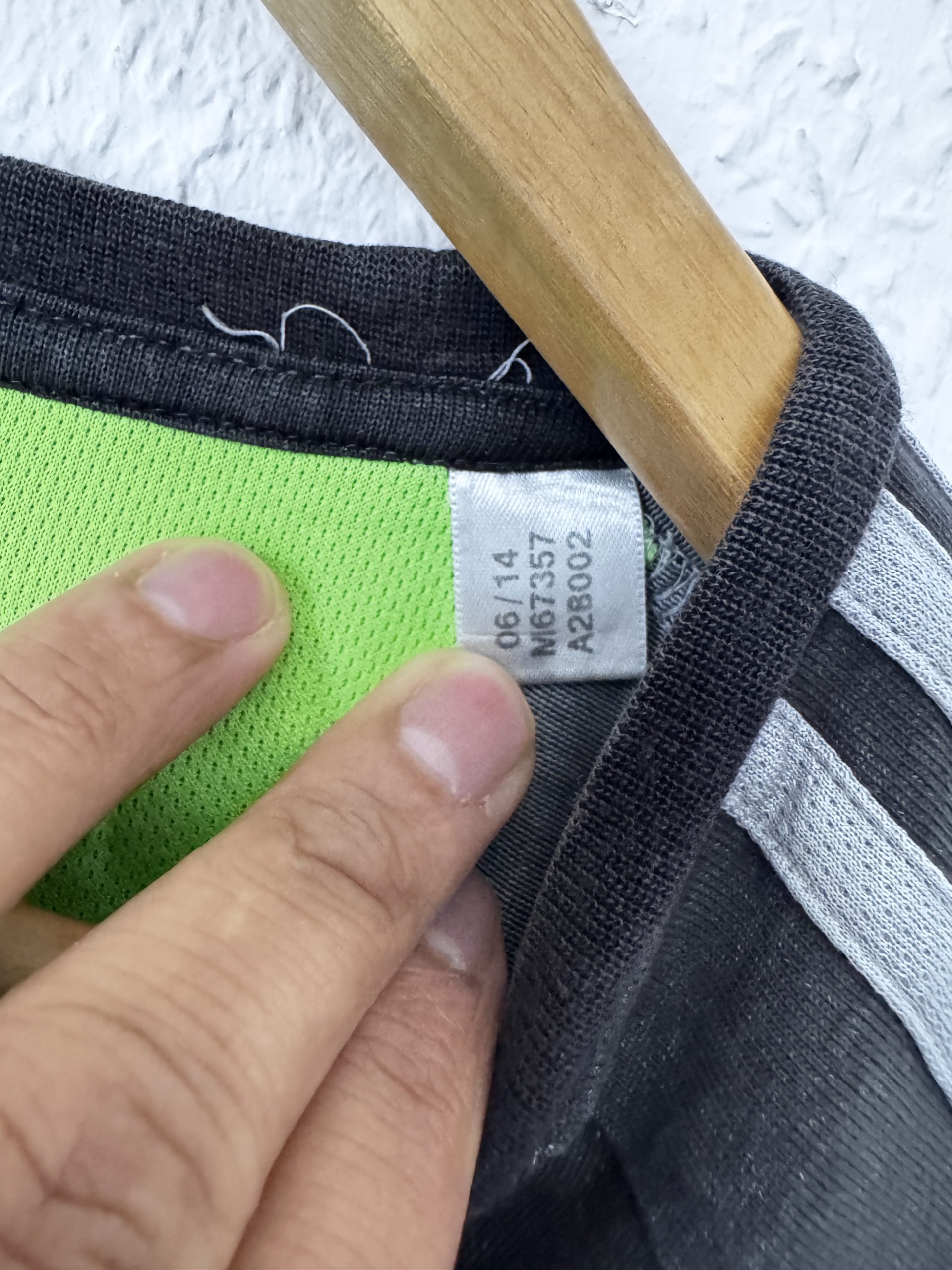 Adidas Grey & Black T-Shirt Medium Logo Sport 729 image 5