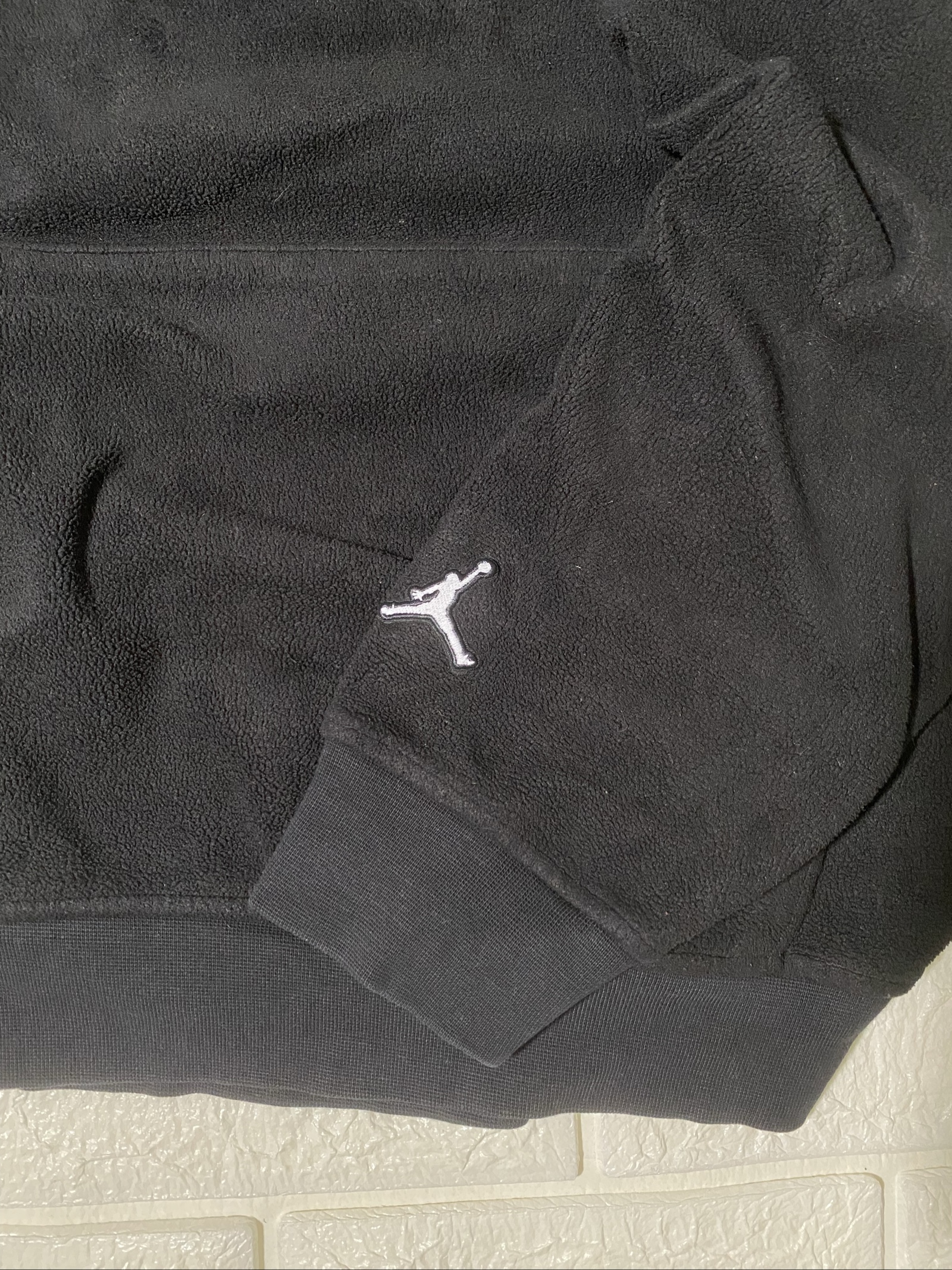 Air Jordan Black Fleece Hoodie Large Soft Texture image 5