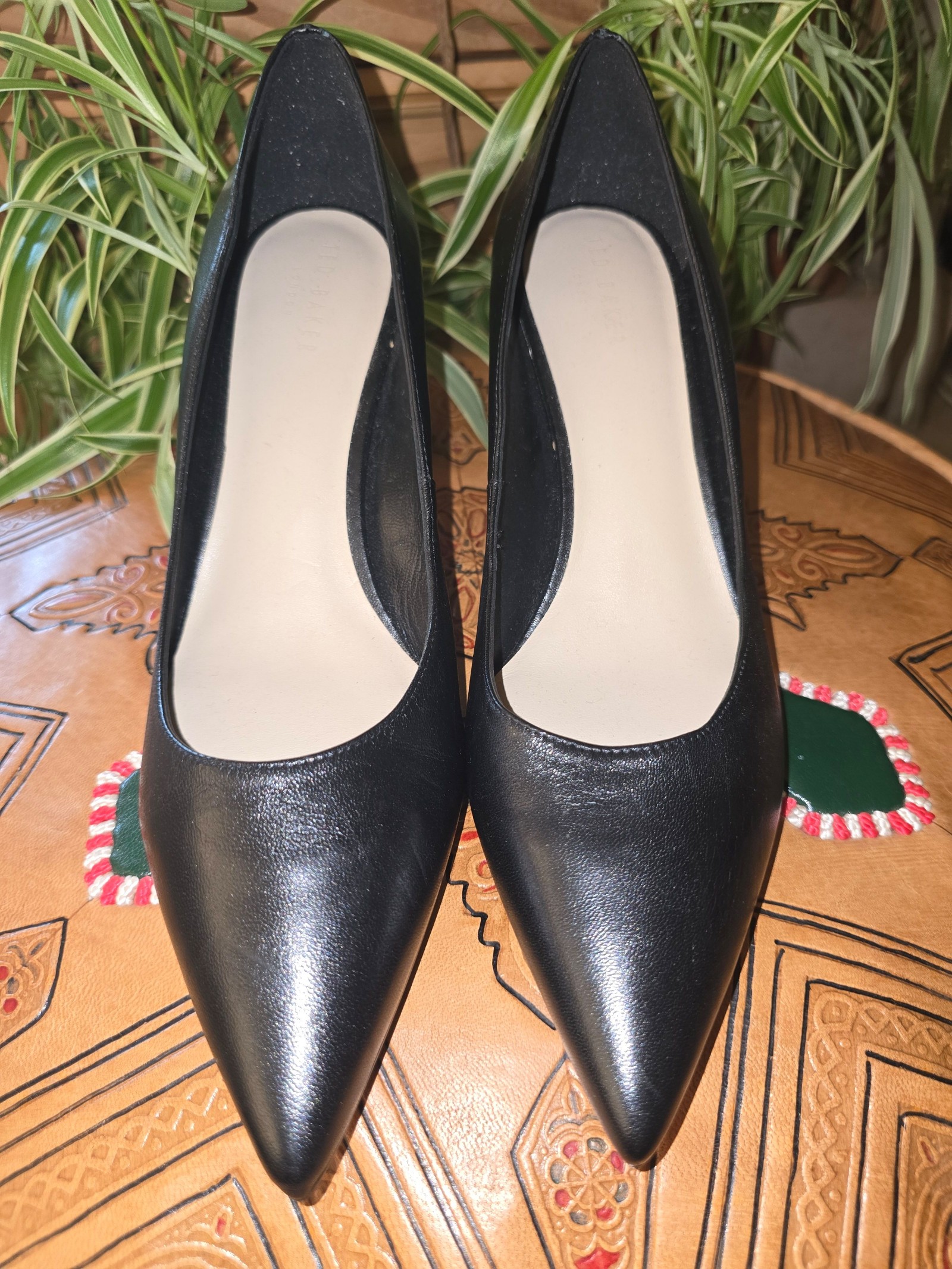 Ted Baker Black Leather Pointed Toe Block Heel Shoes UK 5