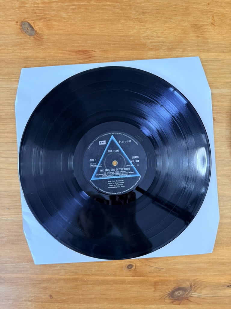 Pink Floyd Vinyl Record The Dark Side of the Moon NO OUTER SLEEVE