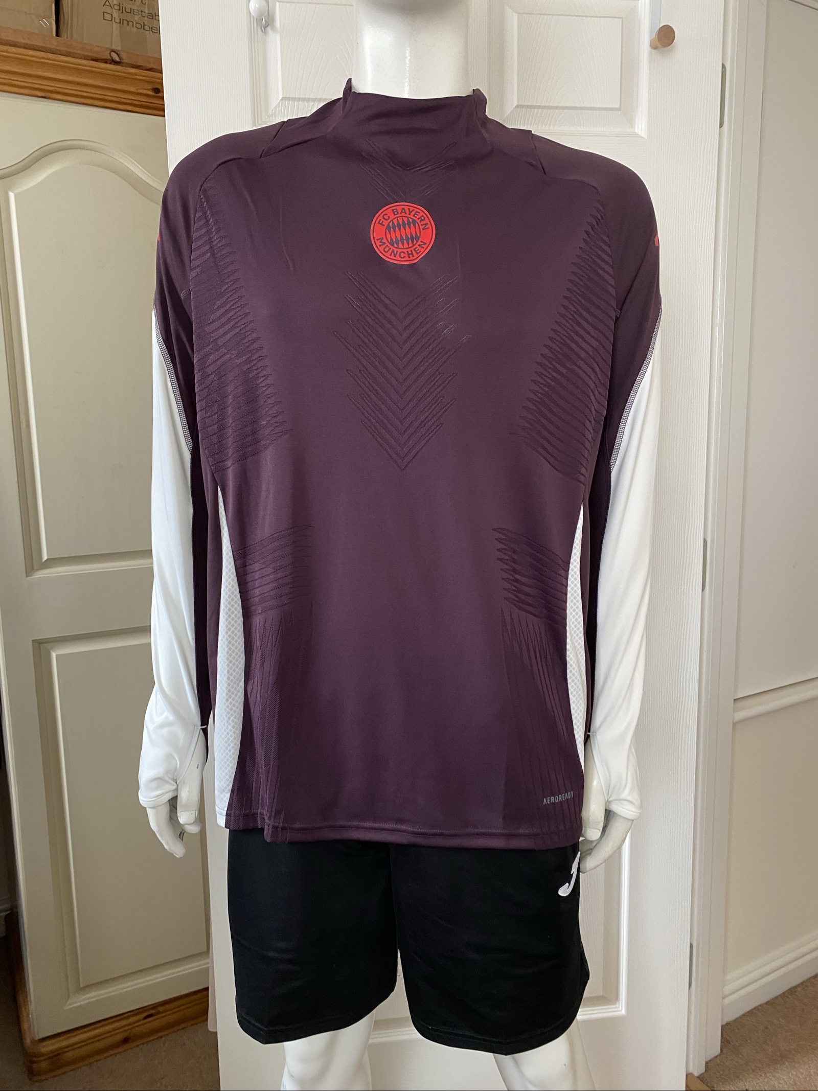 Adidas Bayern Munich Burgundy & White Football Pro Training Top - Size L (Slim Fit)