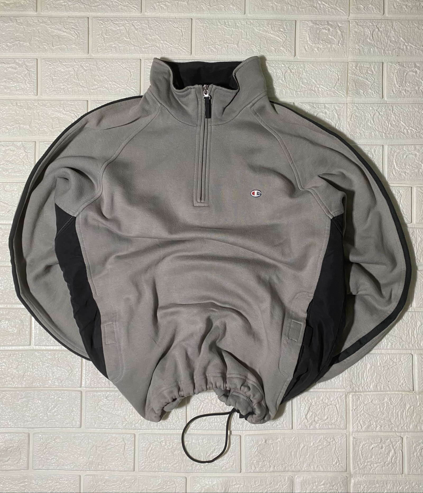 Champion Grey & Black Half Zip Fleece Sweatshirt Medium Drawstring Hem