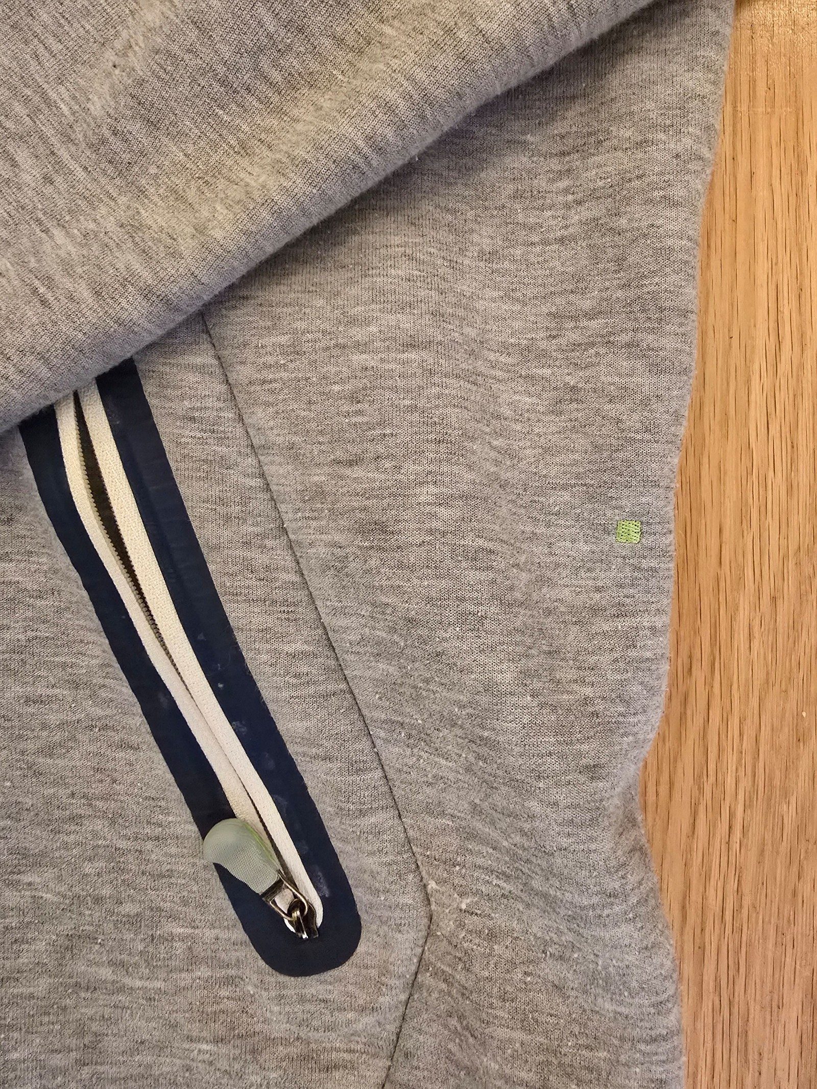 Hugo Boss Grey Regular Fit Hoodie Large with Zipped Pockets image 2