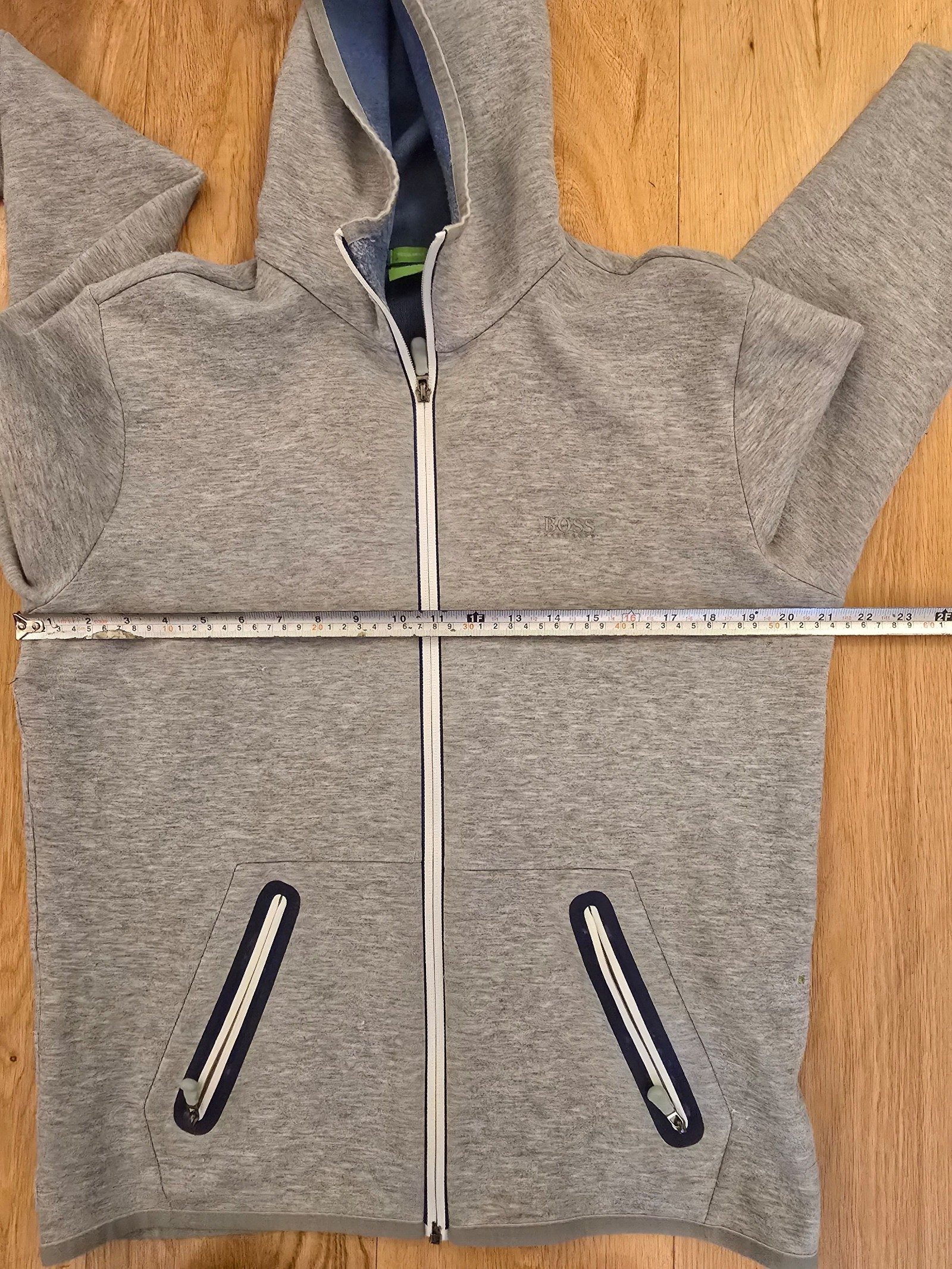 Hugo Boss Grey Regular Fit Hoodie Large with Zipped Pockets image 8