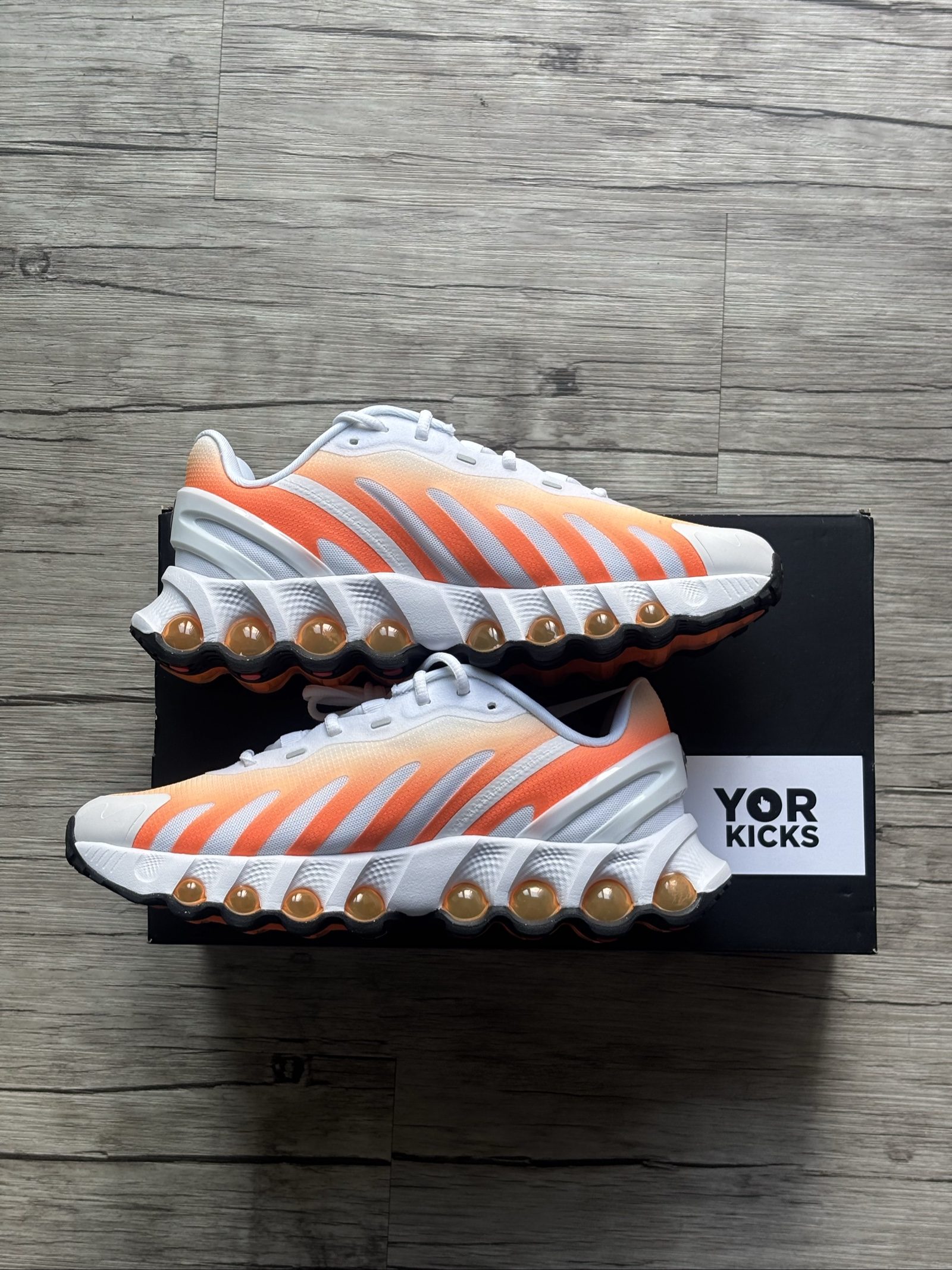 UK 6Y EU 40 GS Nike Air Max DN8 | White Orange HF7310-100 | New image 2