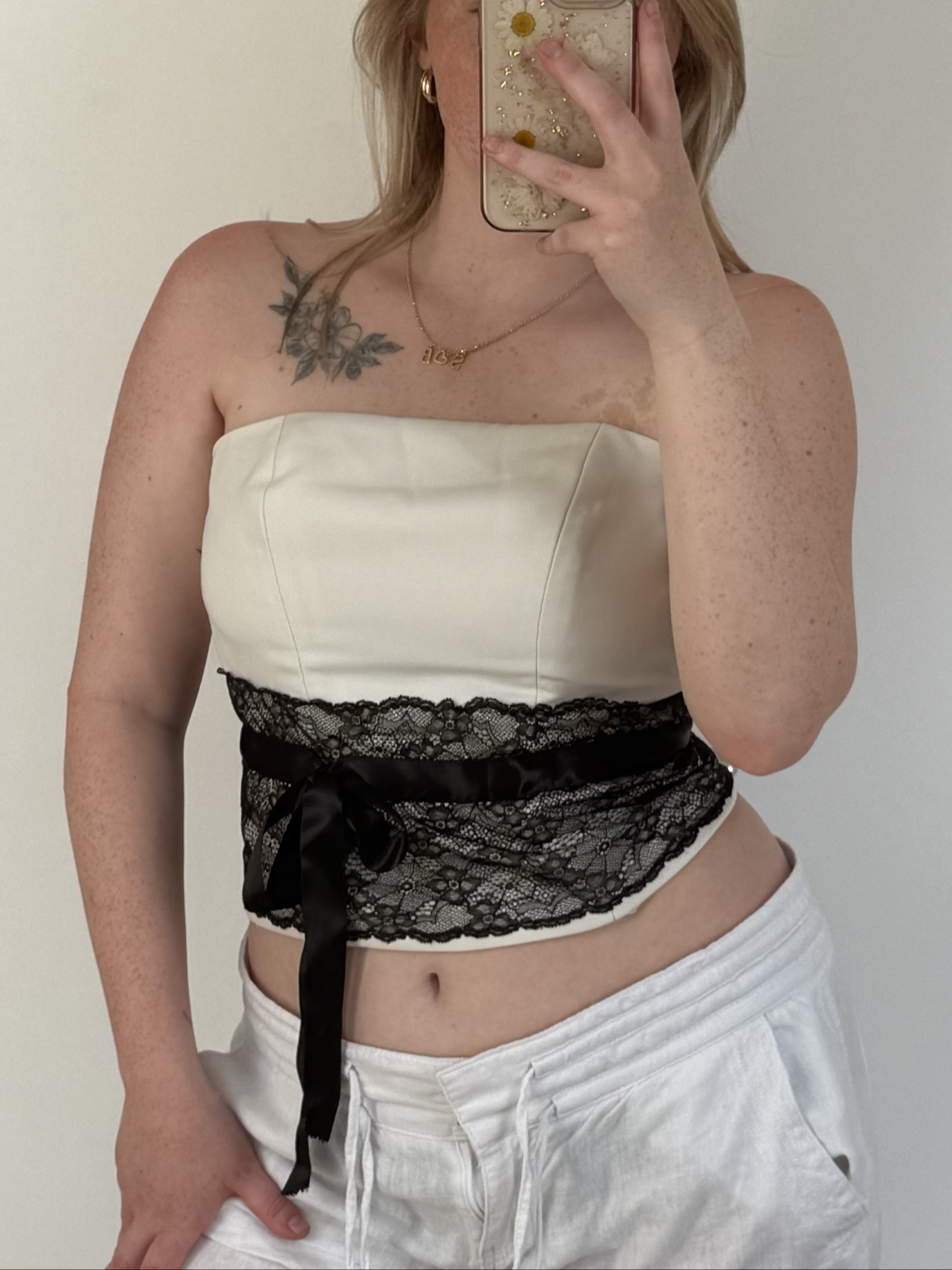 Unbranded Cream & Black Lace Corset Top Small