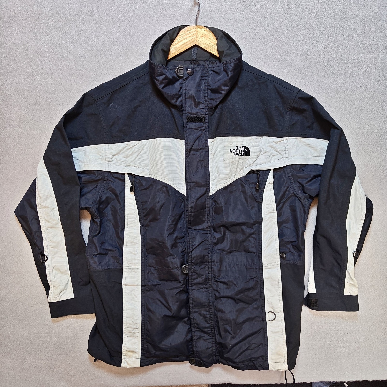 The North Face HyVent Black & White Waterproof Jacket Mens Medium Vintage