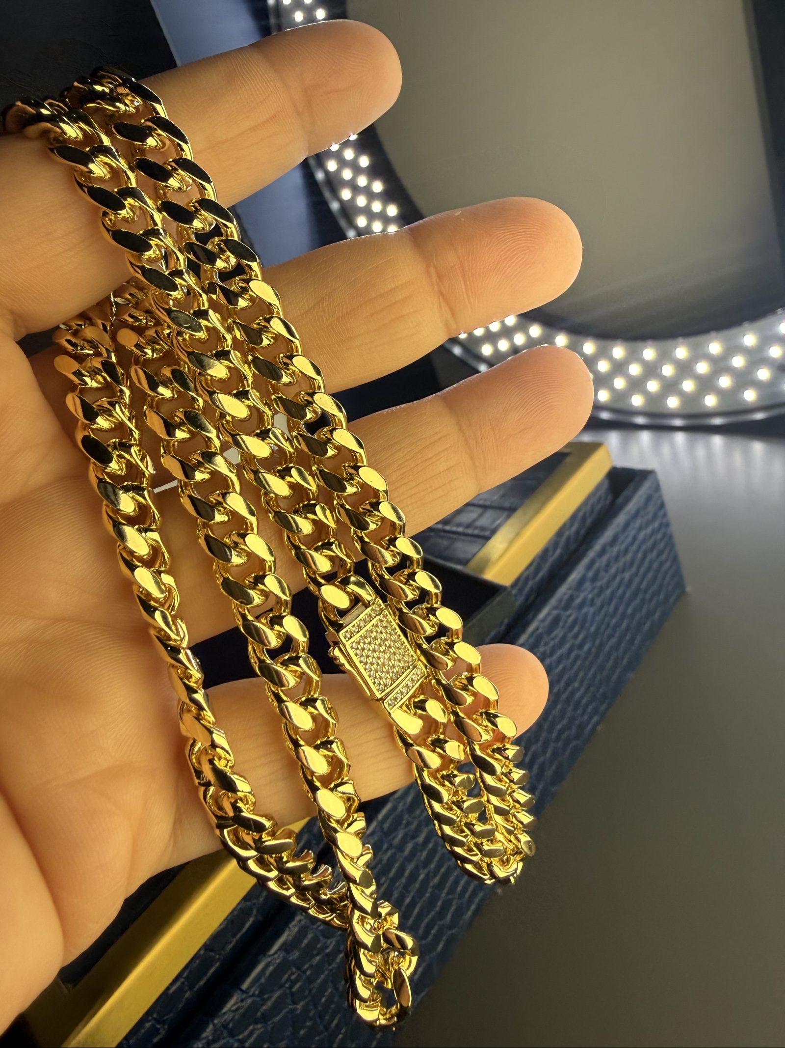 14ct gold plated Cuban Link Chain Necklace 60cm with Pave Clasp image 3