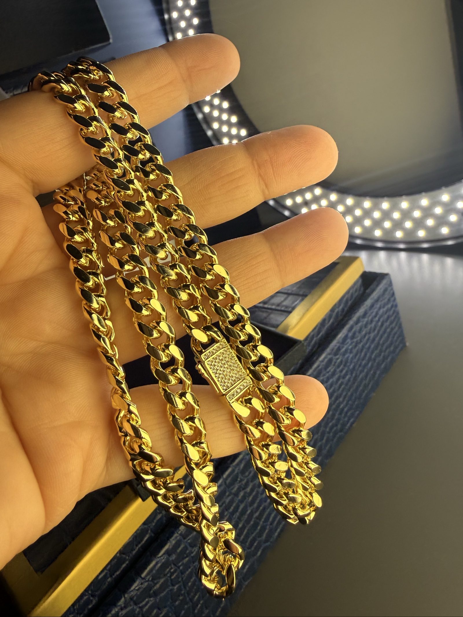 14ct gold plated Cuban Link Chain Necklace 60cm with Pave Clasp image 7