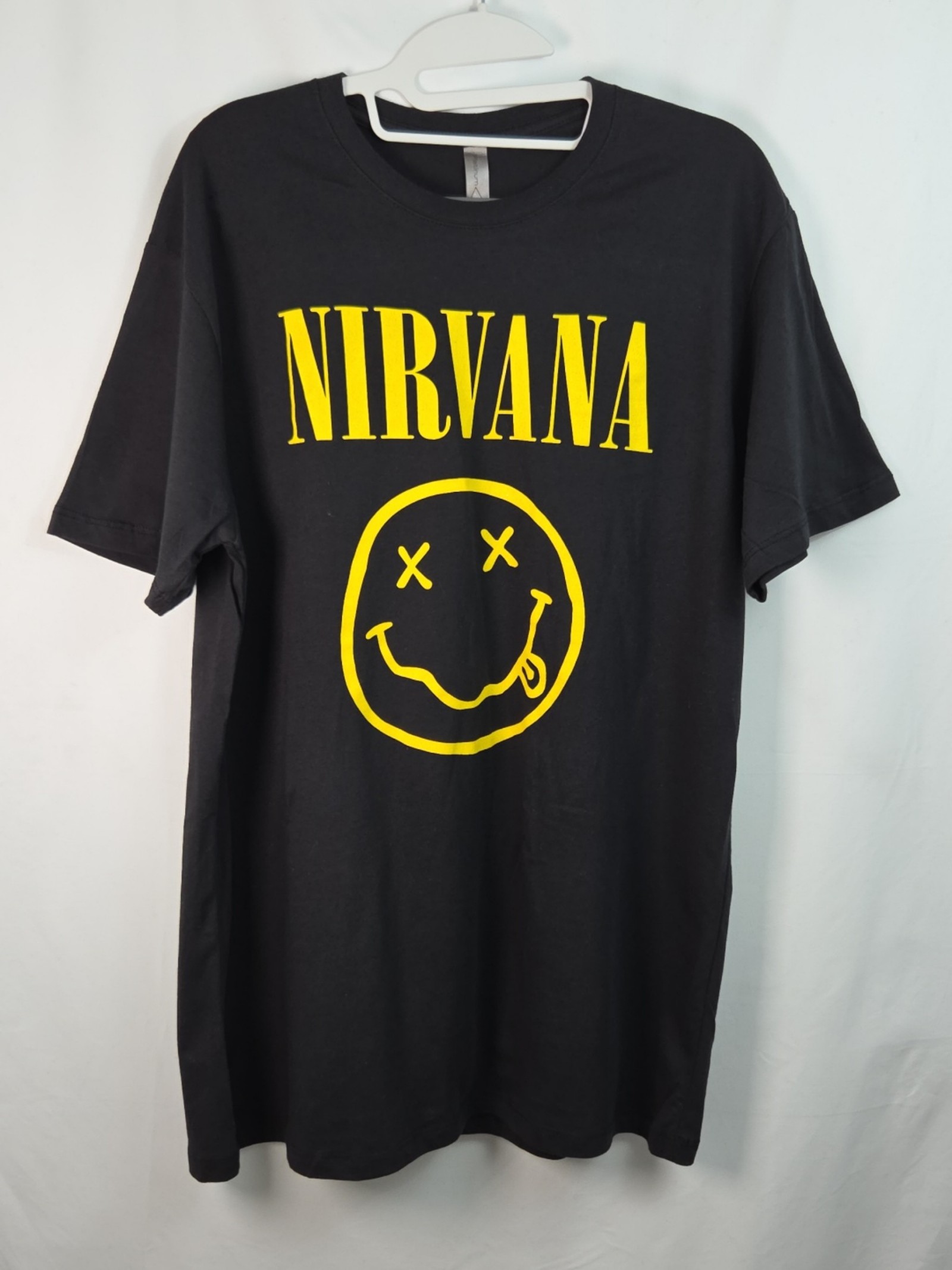 Nirvana Black & Yellow Graphic T-Shirt Large