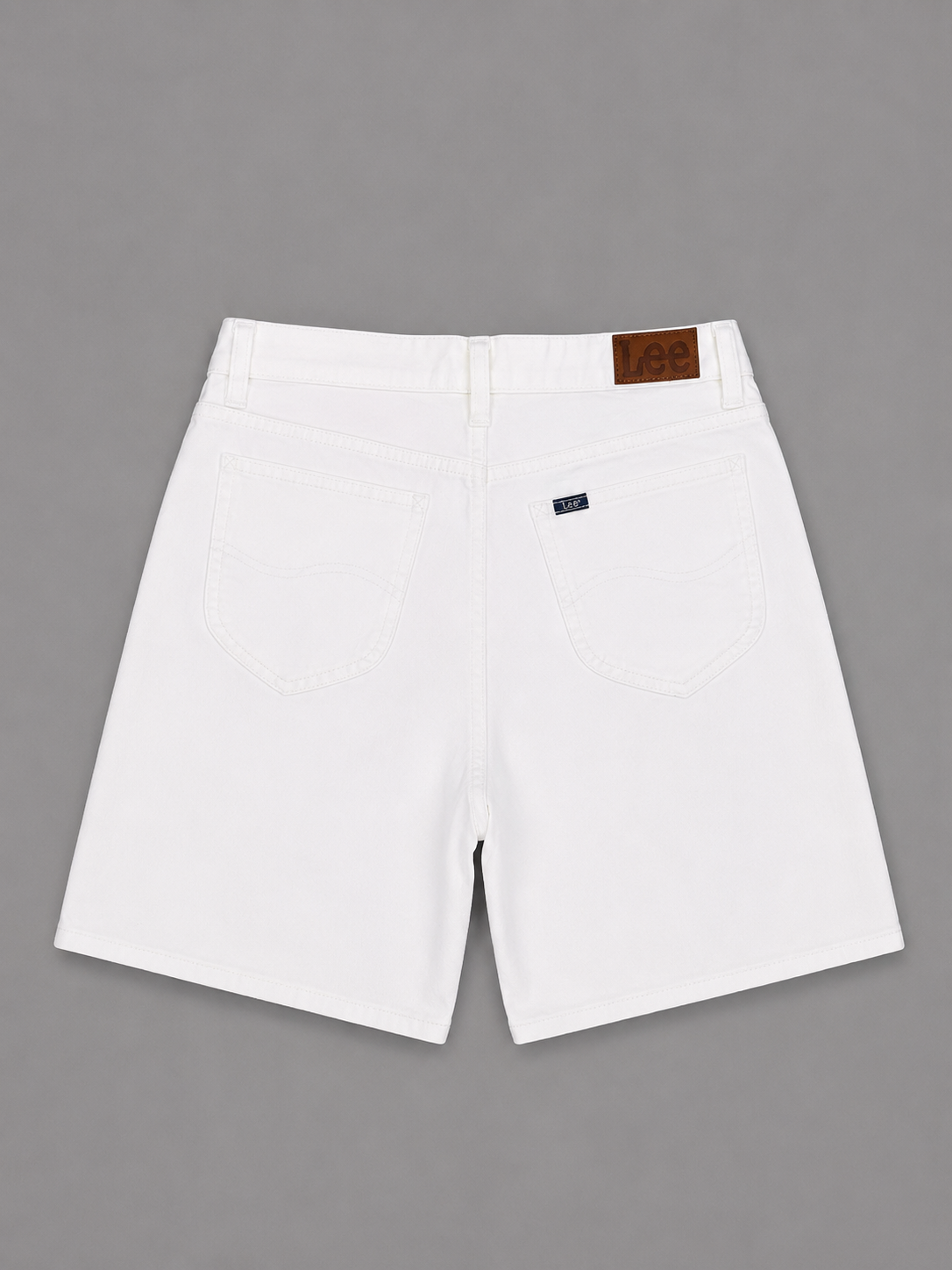 White Lee jeans classic five-pocket design 30"