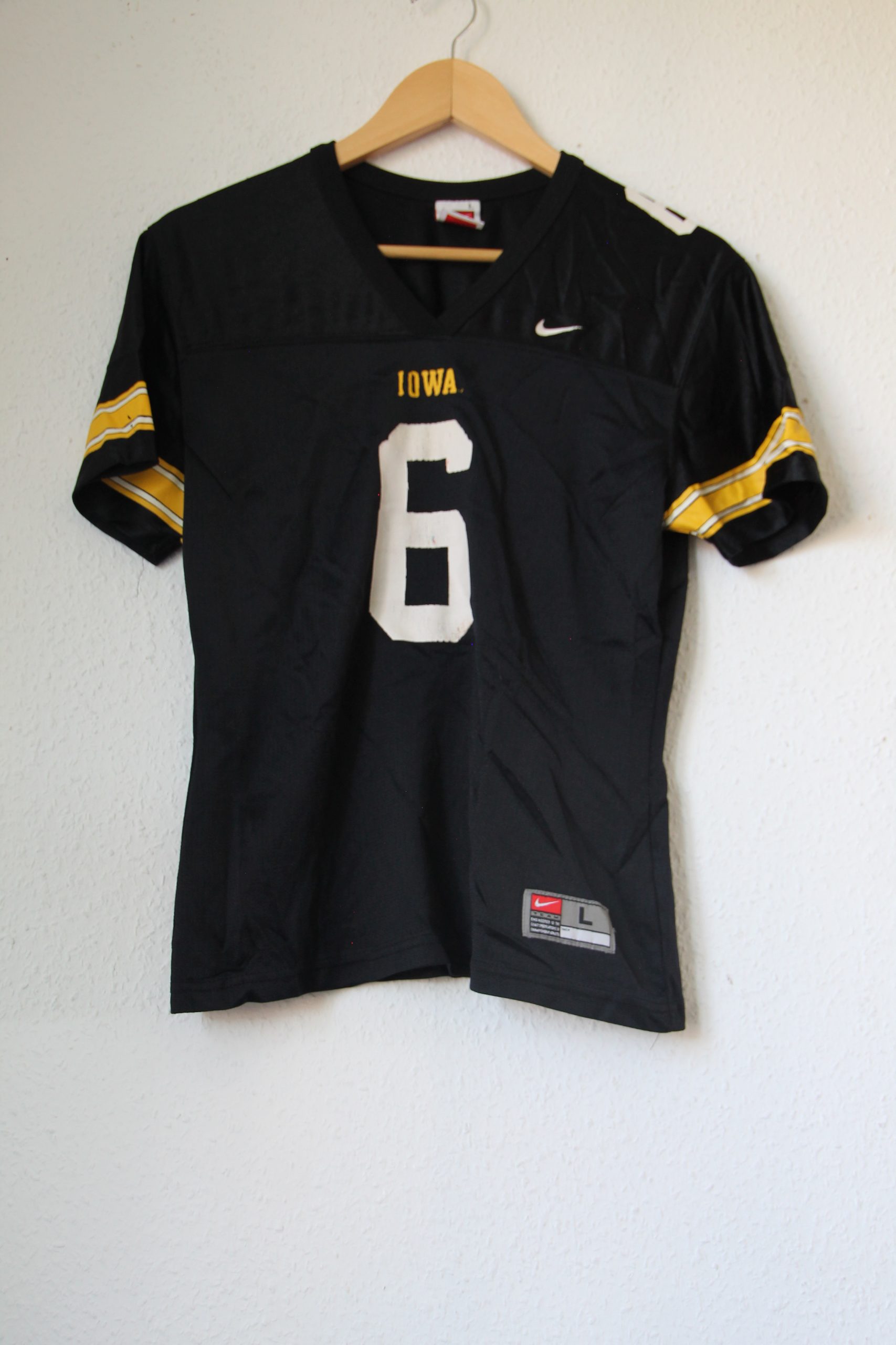 Nike Black Iowa 6 Football Jersey Size L Yellow White Stripes 2738
