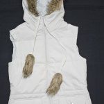 Colours of the World White Puffer Gilet Vest Medium with Faux Fur Hood