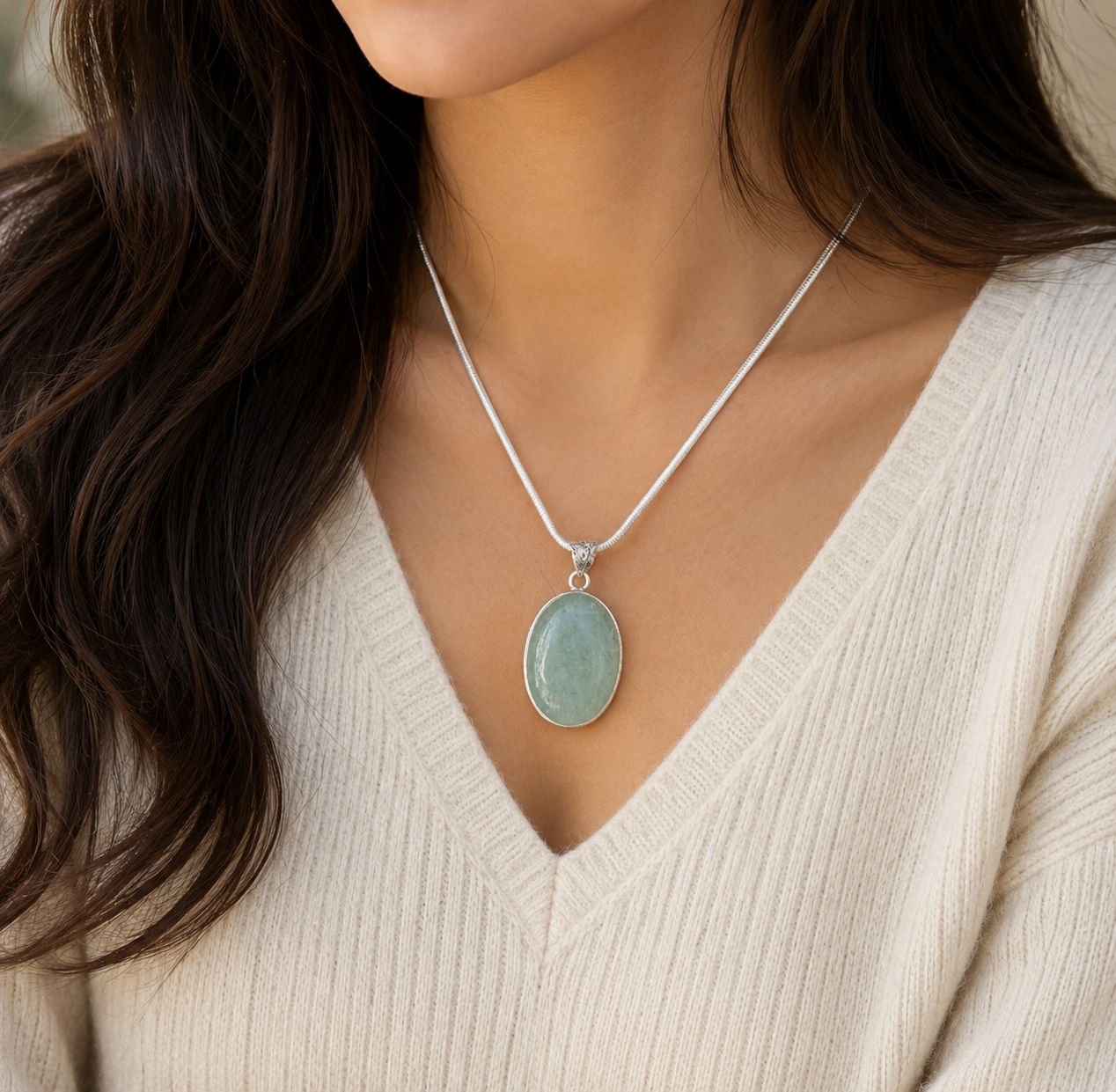 Green aventurine pendant with metal chain