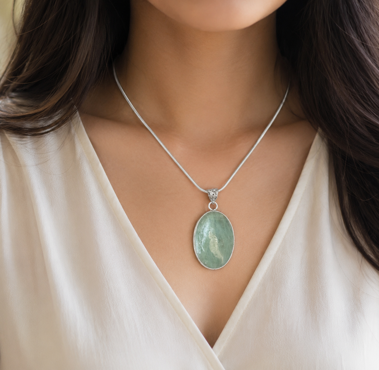 Green aventurine pendant with metal chain image 2