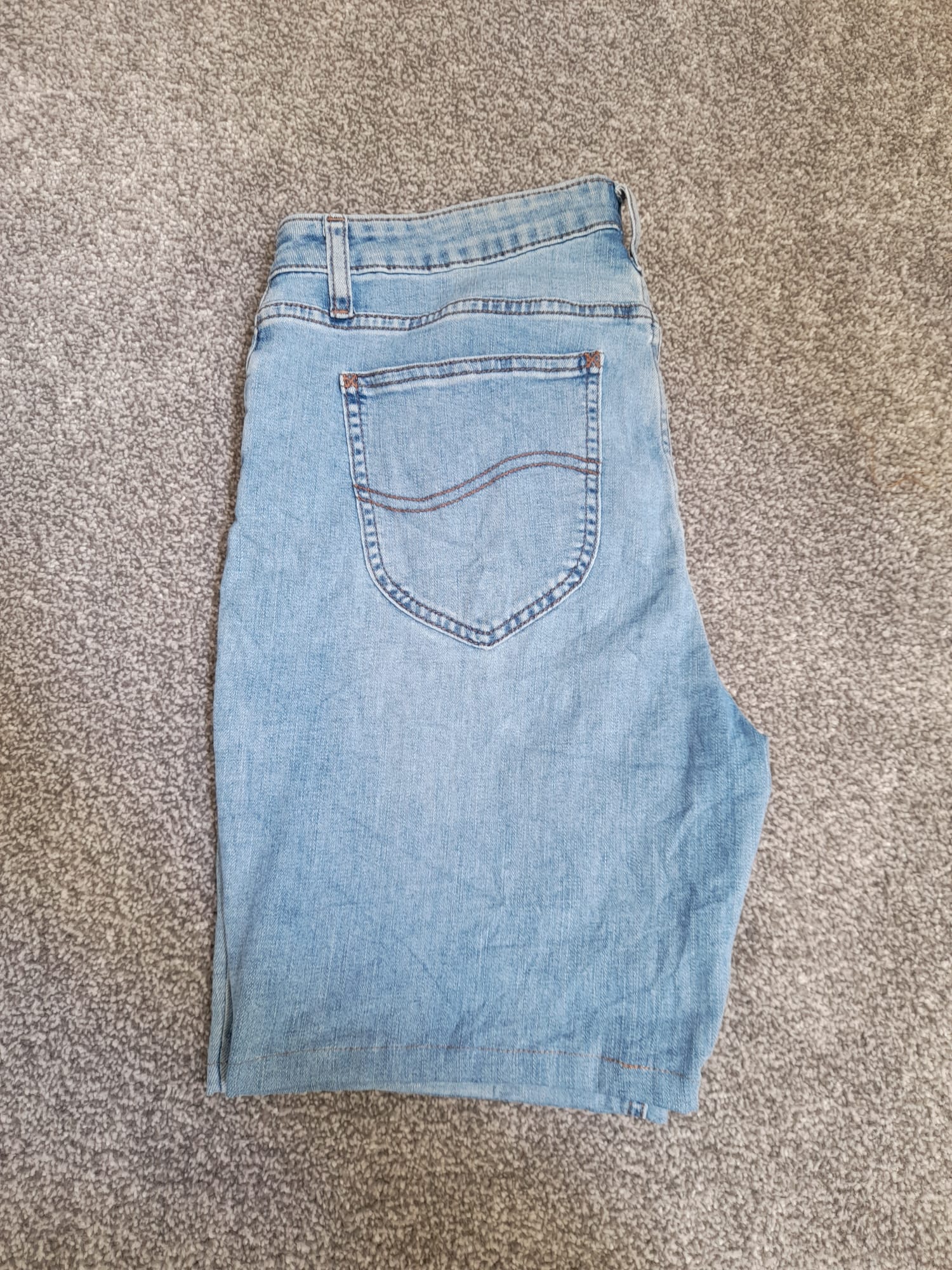 Lee Light Blue Denim Capri Shorts Regular Fit 34" image 7