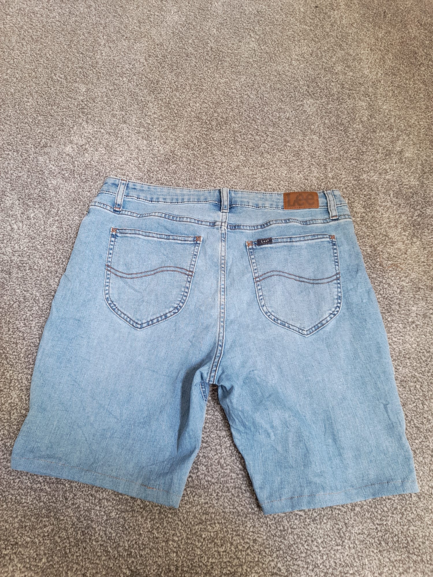 Lee Light Blue Denim Capri Shorts Regular Fit 34" image 2