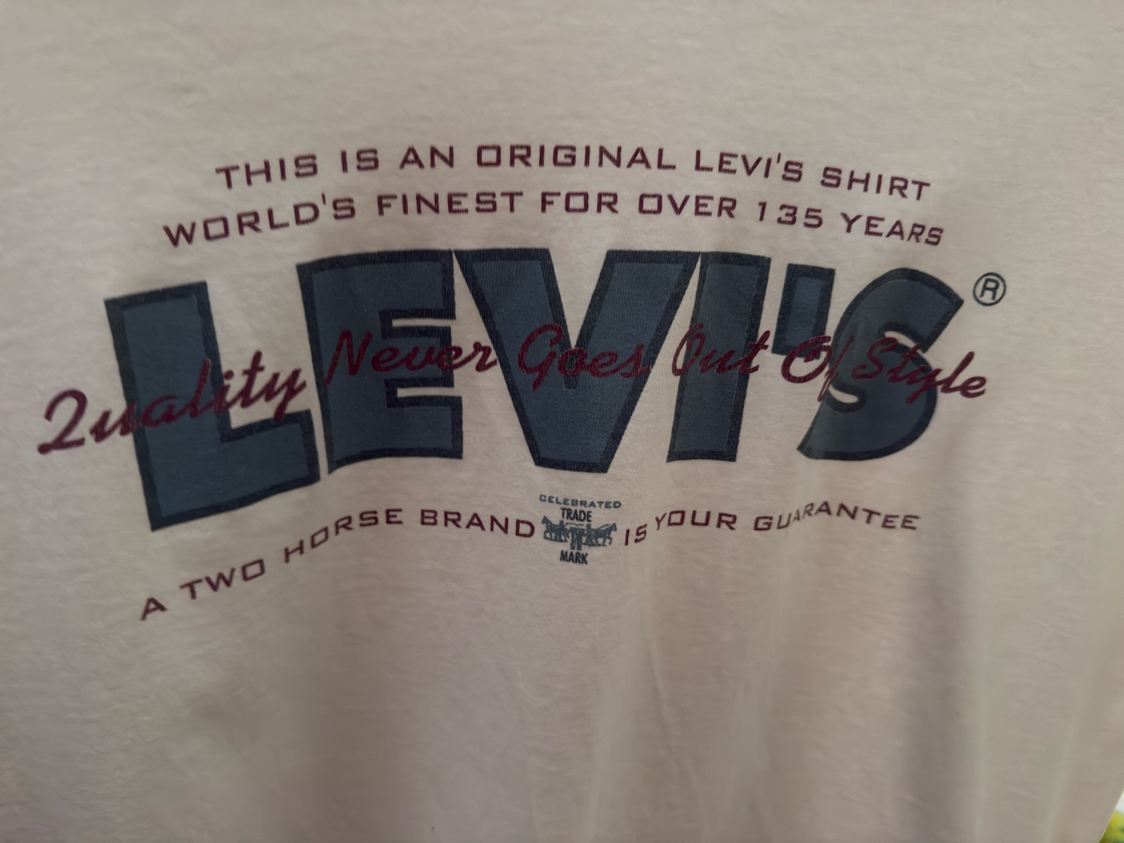 Levi's White Graphic Logo Cotton Shirt Large