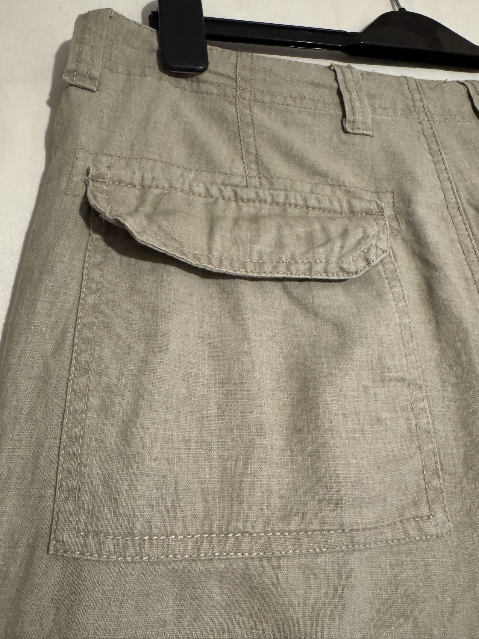 Unbranded Grey Camouflage Cargo Shorts Size 38 with Pockets image 9