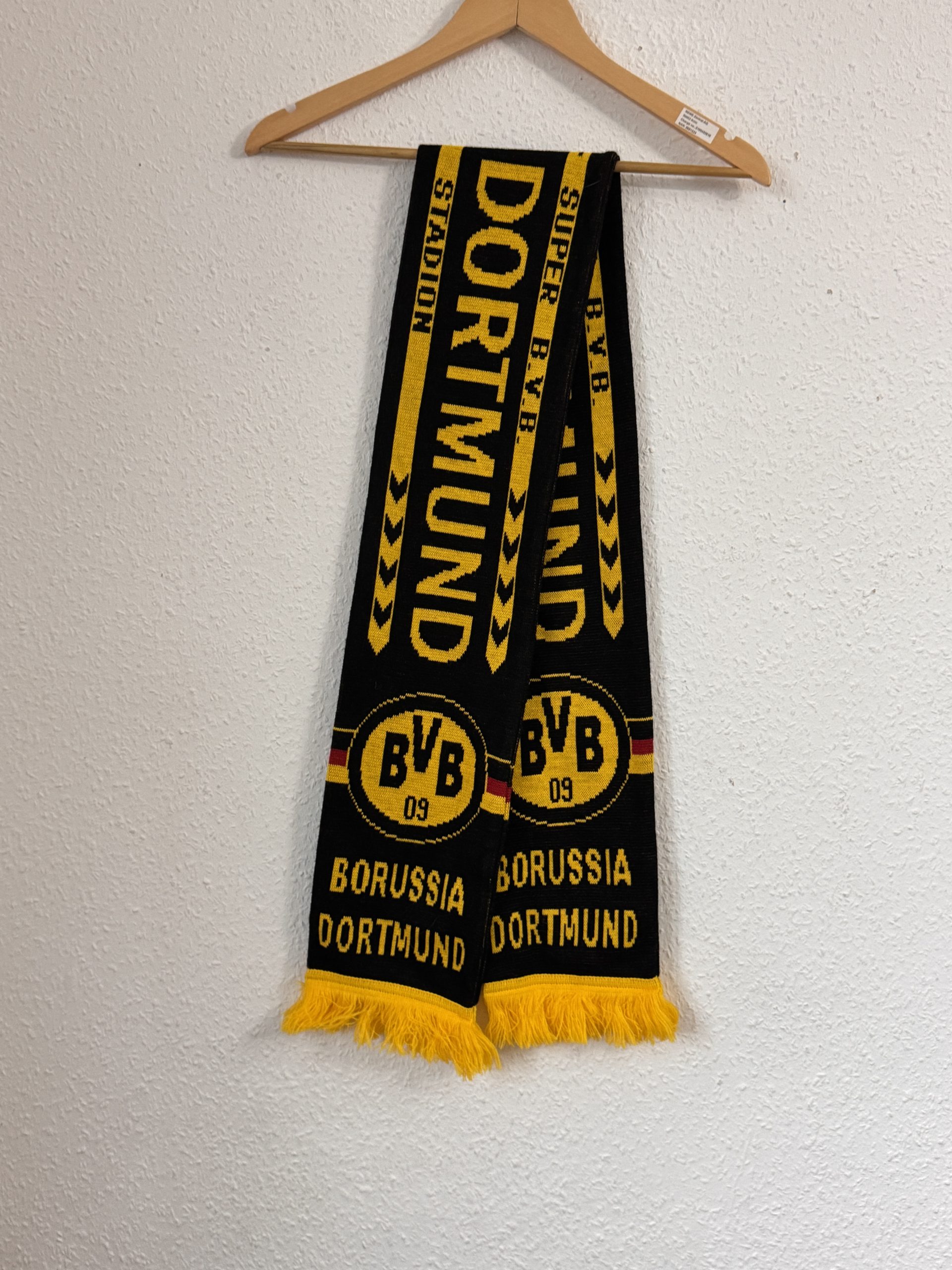 Borussia Dortmund Black & Yellow Football Scarf Super BVB Stadion 2812