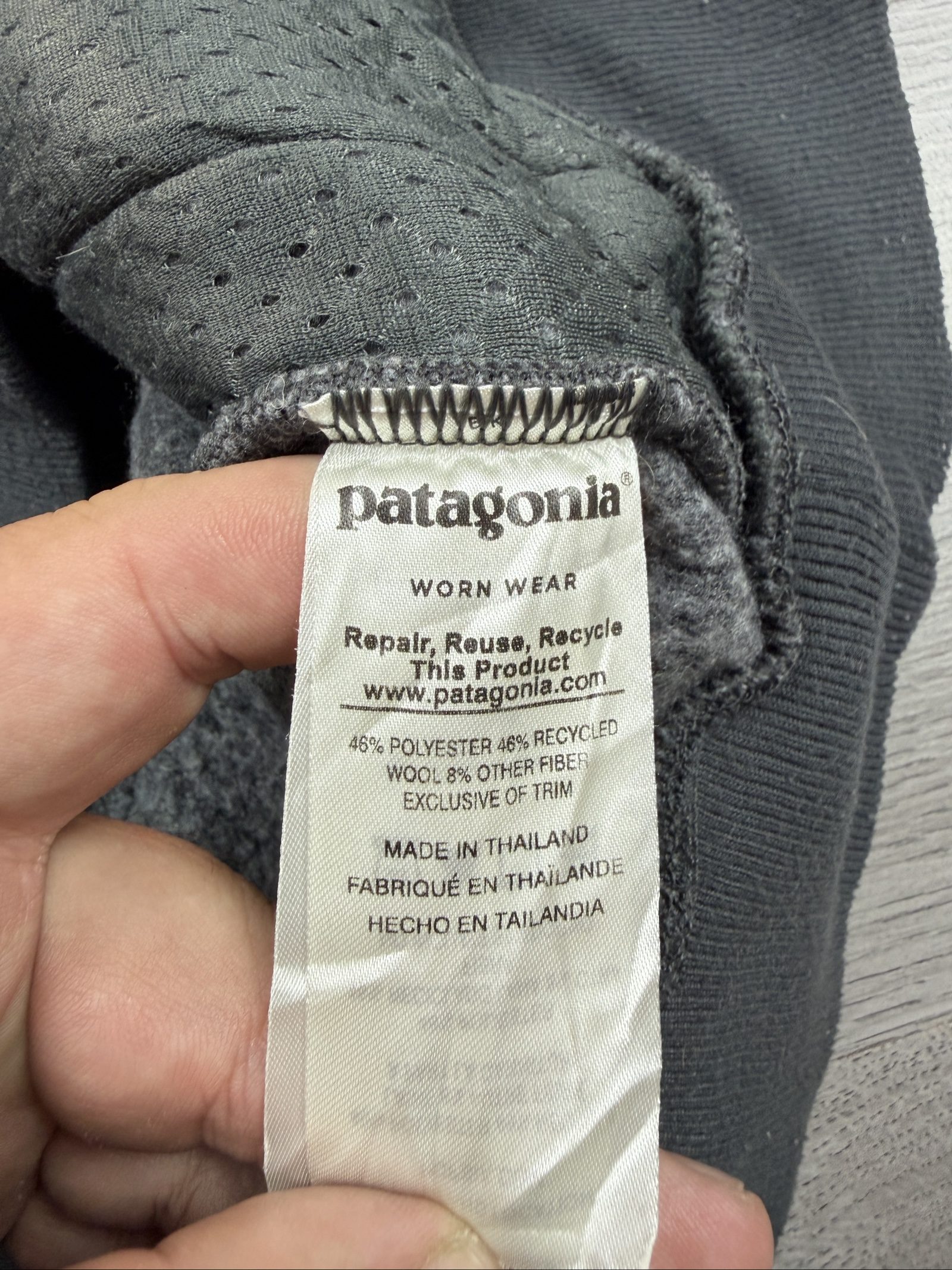 Patagonia Grey Fleece Zip-Up Jacket Size M Ribbed Cuffs image 5