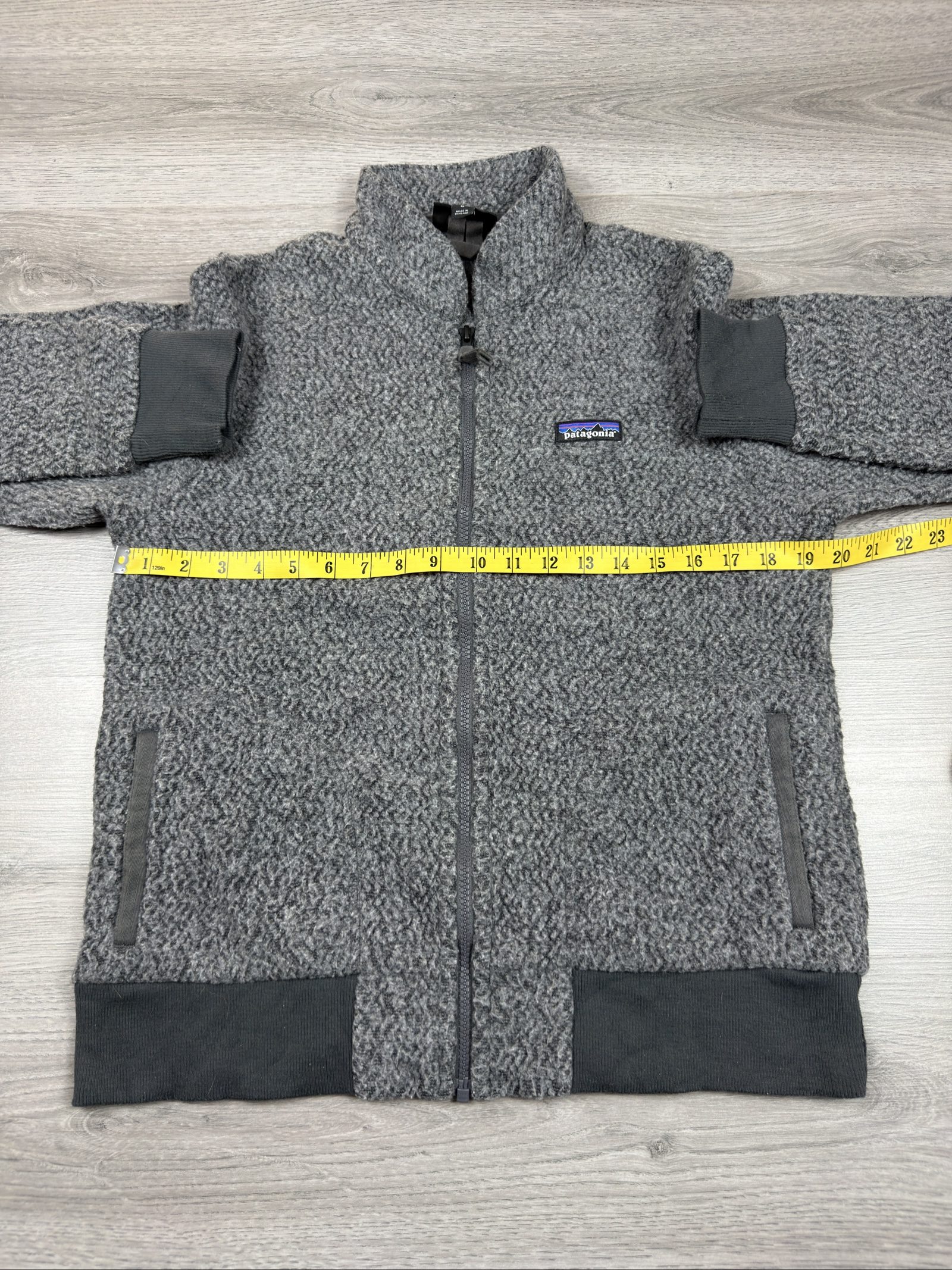 Patagonia Grey Fleece Zip-Up Jacket Size M Ribbed Cuffs image 3