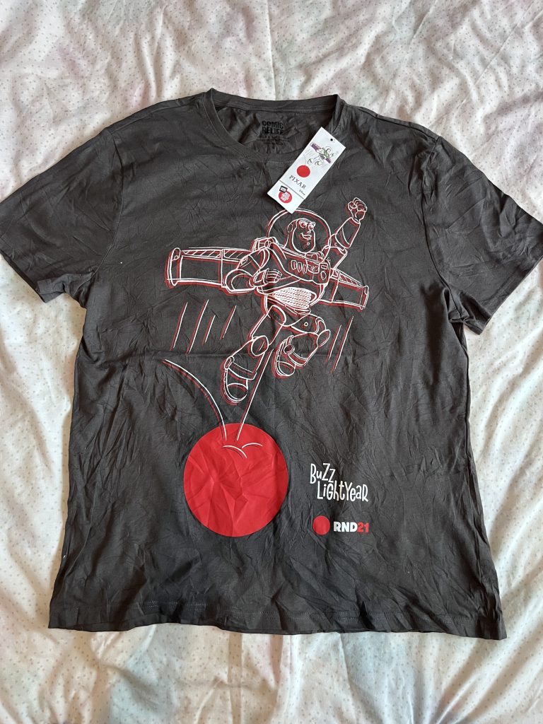 Comic Relief Pixar Buzz Lightyear T-Shirt Black & Red Mens Medium new